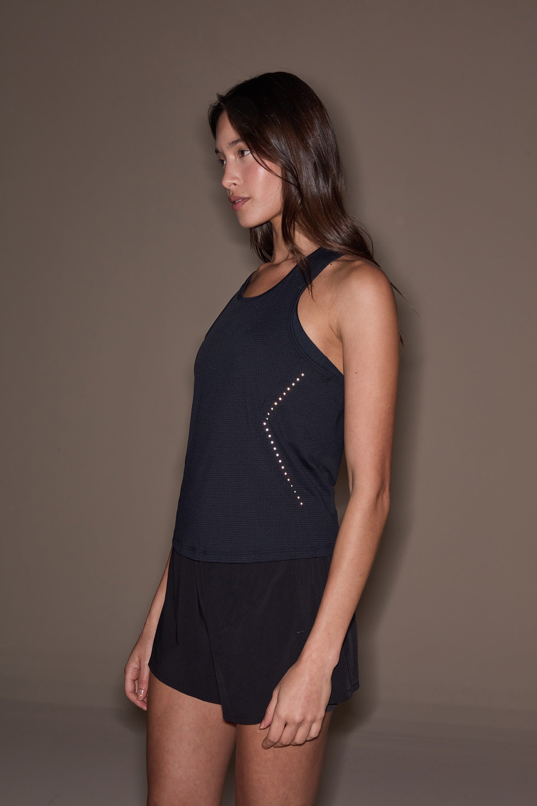 Trophy Air Move® Tank Top for Women - Breathable Workout Top for Running, Yoga & Gym - Lightweight & Moisture-Wicking Activewear