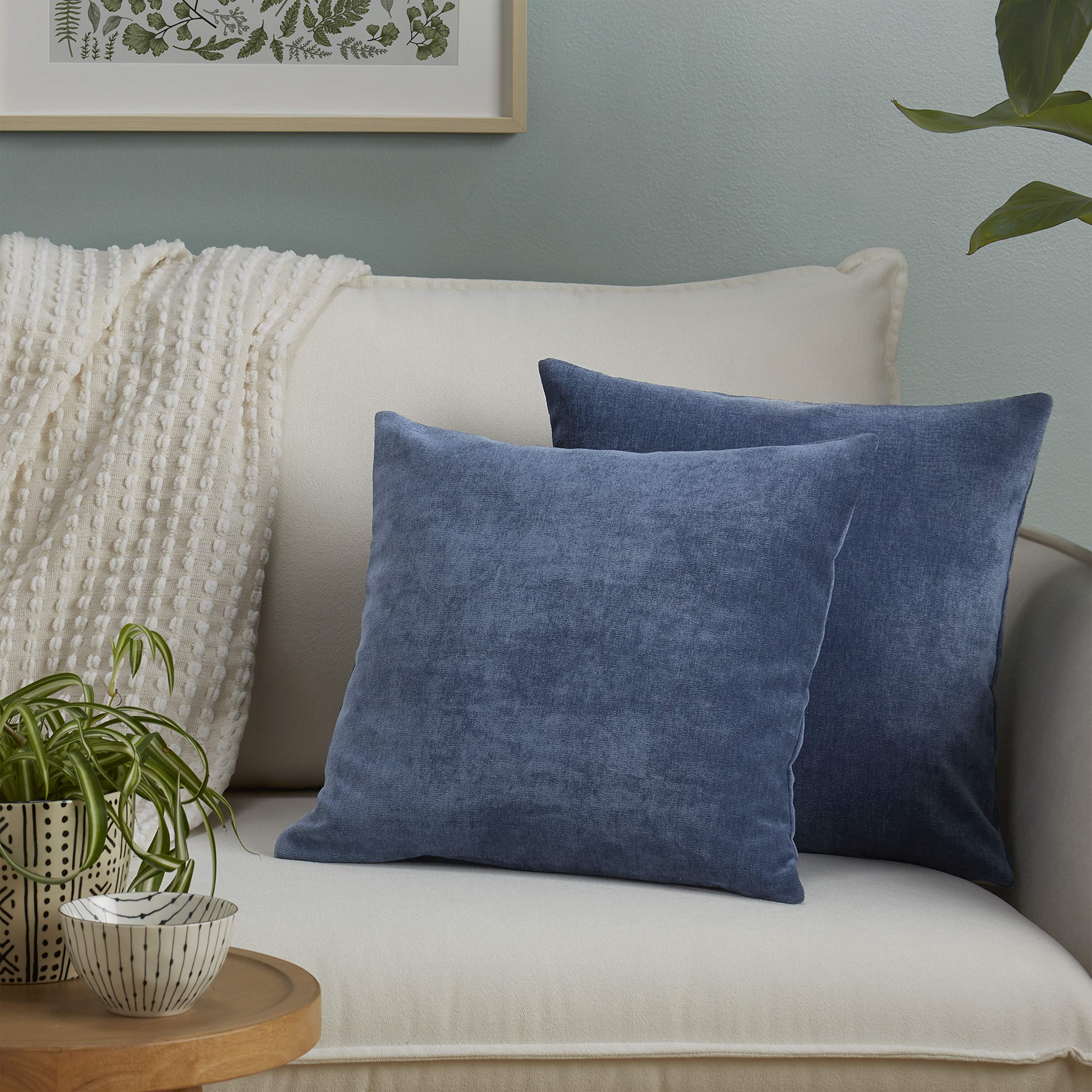SoHome 2-Pack Velvet Soft Throw Pillow Covers 18x18 Inch - Luxury Decorative Square Cushion Covers for Sofa, Couch, Bed - Navy Blue Home Decor Accent | Perfect for Living Room, Bedroom & Home Staging
