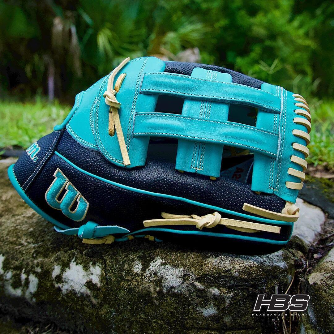 2024 Wilson A2000 SuperSkin PF50 12.25 Inch Outfield Baseball Glove – Premium Leather for Professional Players | Perfect for Outfield Catching & Training