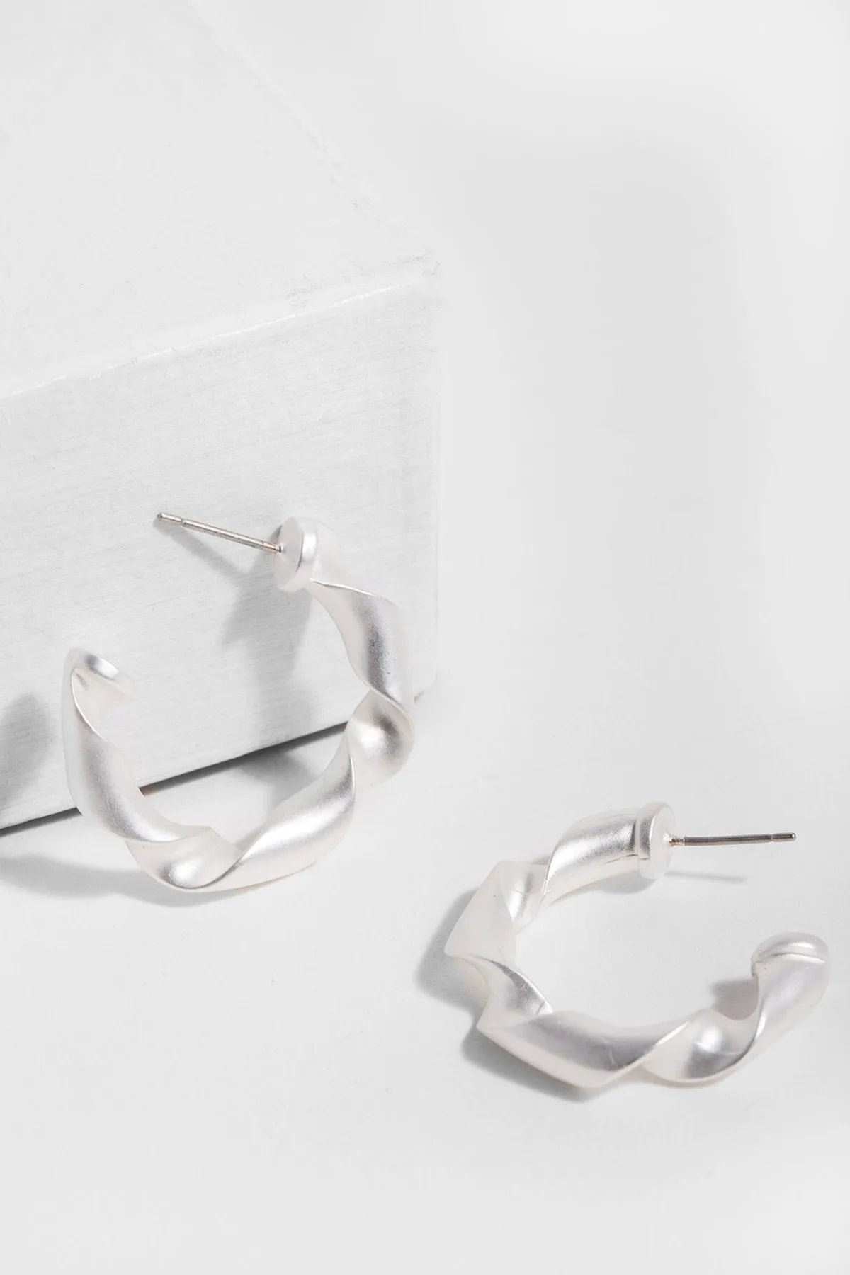 Twisted Hoop Earrings for Women - Trendy Gold & Silver Boho Dangle Earrings - Perfect for Parties, Weddings & Everyday Wear