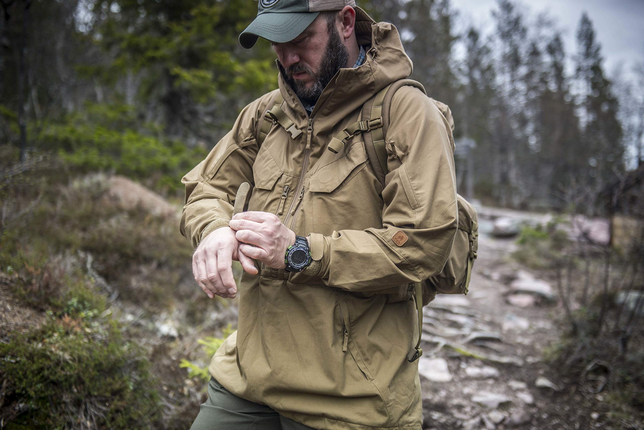 Helikon-Tex Men's Outdoor Jacket - Waterproof Windbreaker for Hiking, Camping & Travel - Lightweight Breathable Raincoat for Adventure & Daily Wear