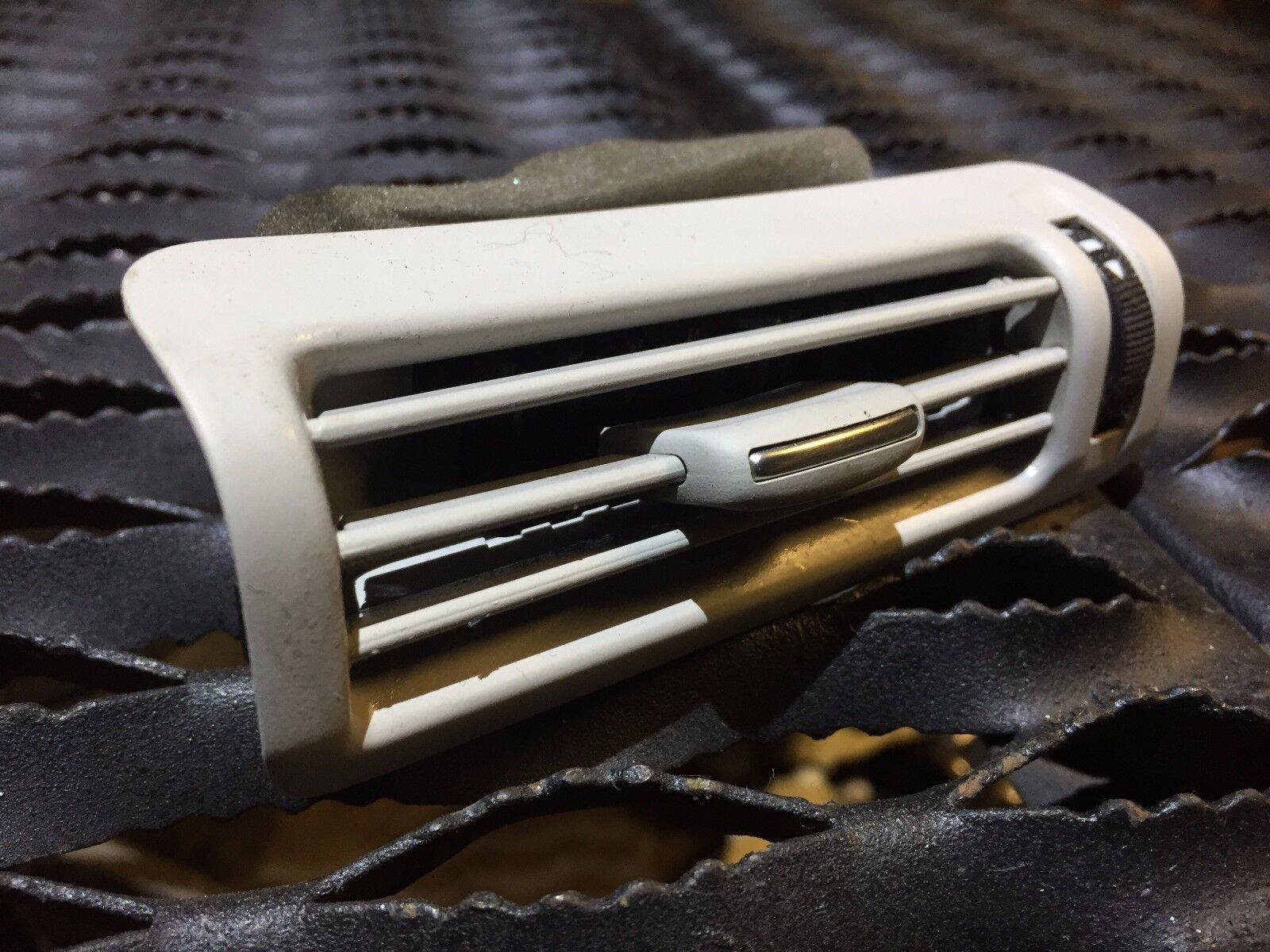2005-2008 Audi A6 C6 Left Driver Side Pillar Air Vent OEM 4F0819383 - Perfect for Interior AC Ventilation & Climate Control System Replacement
