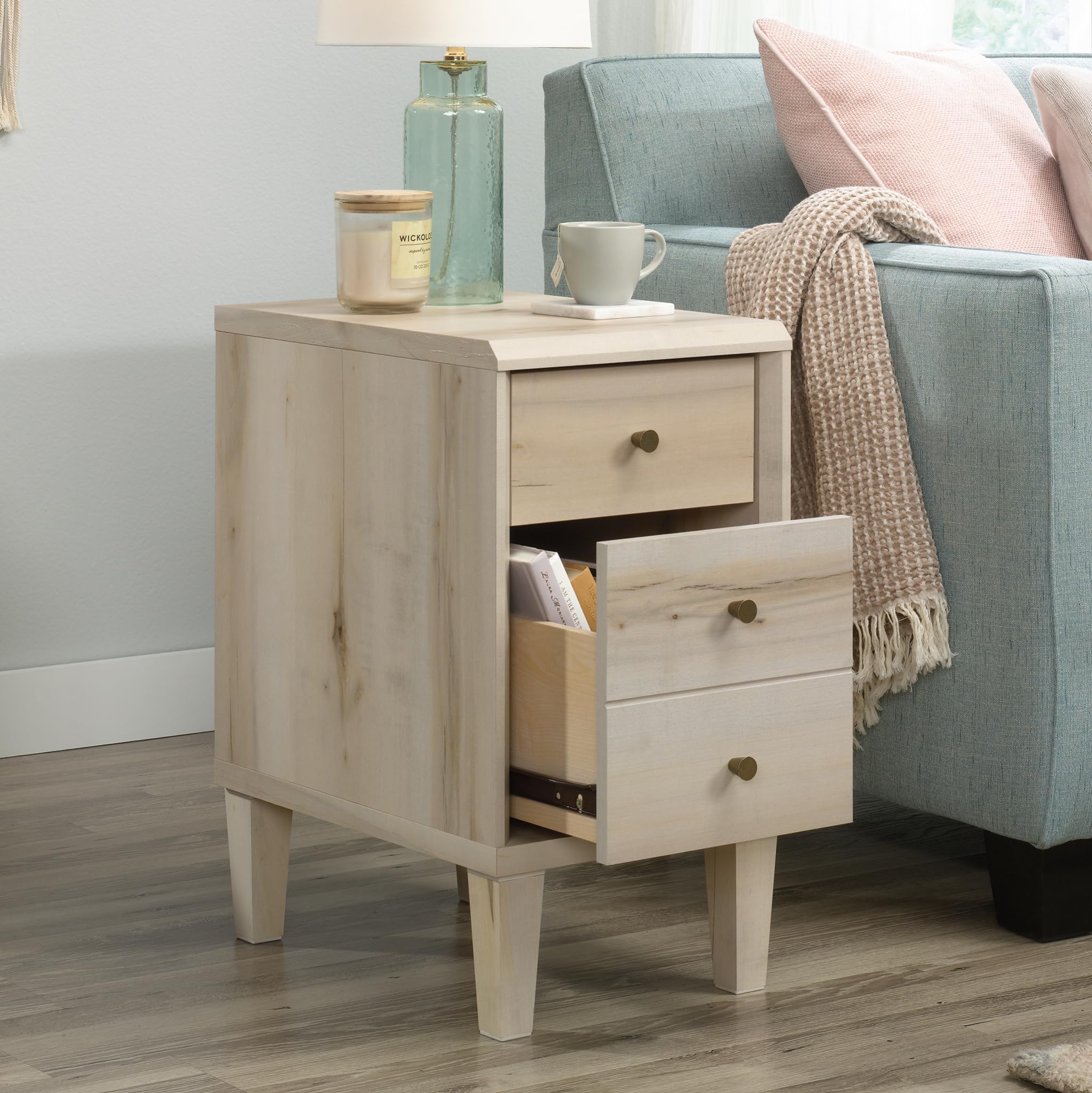 Sauder Willow Place Chair Side Table - Pacific Maple Finish | Small End Table for Living Room, Bedroom, Office | Perfect for Coffee, Books, Lamps & Decor