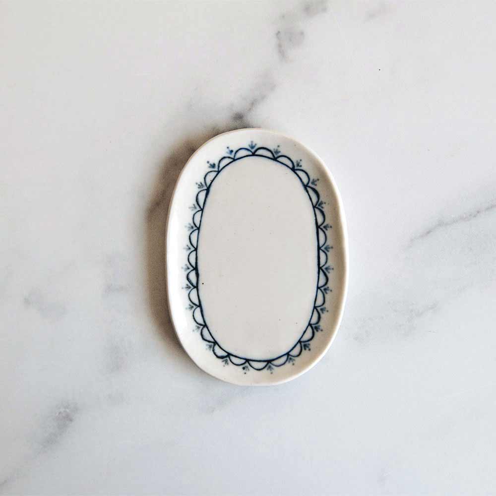 Hand Painted Porcelain Oval Tray - Blue Indigo Floral Design - Elegant Home Decor for Jewelry, Keys & Entryway Organization - Perfect for Dining Table Centerpiece & Gift Giving