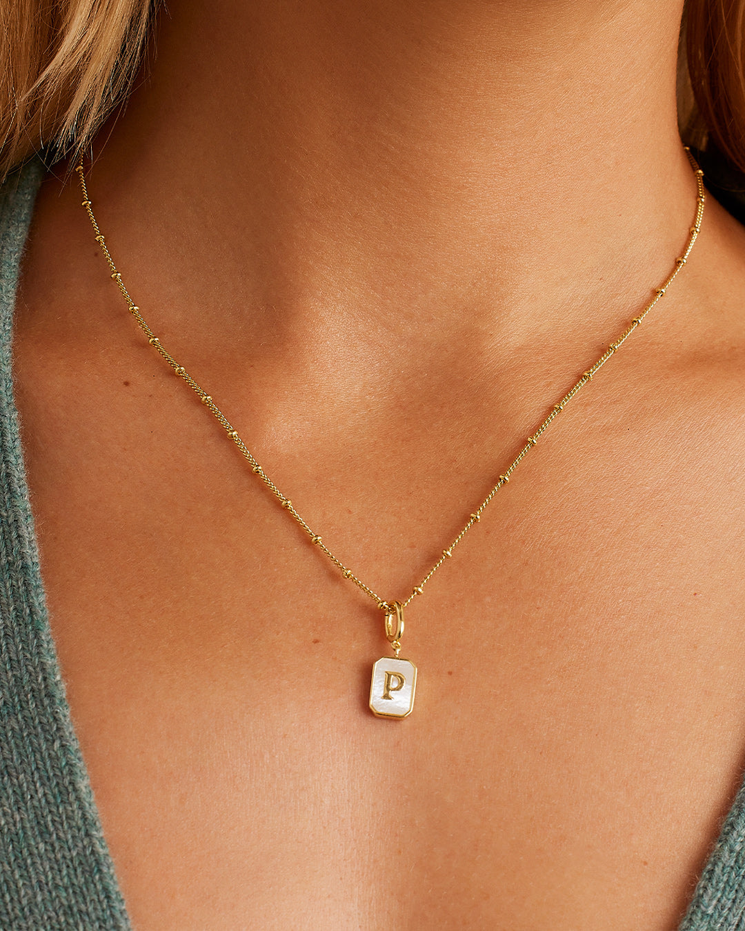 Vintage Alphabet Parker Charm Necklace - Elegant Initial Letter Pendant for Women - Perfect for Gifts, Anniversaries, and Everyday Wear