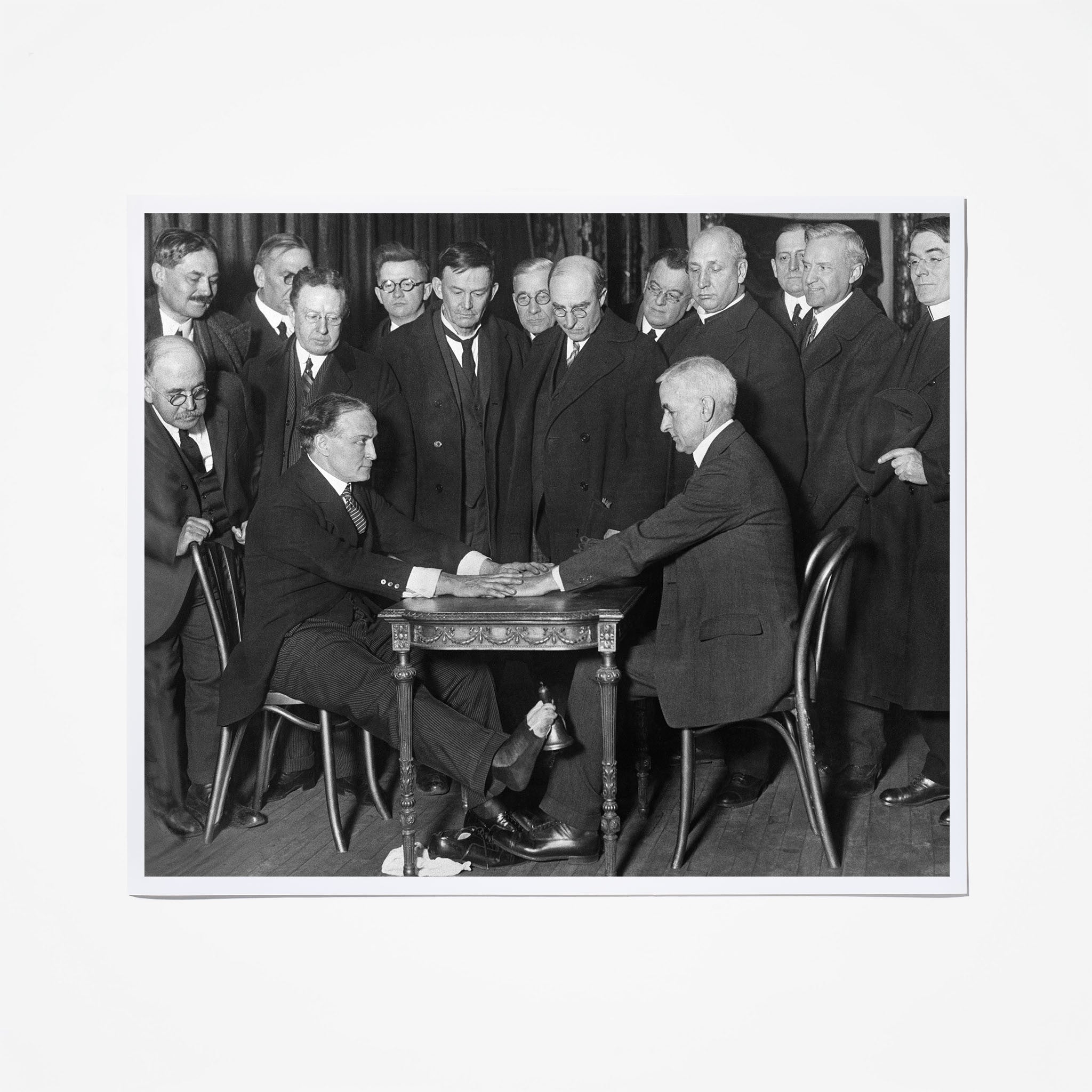 Houdini Exposes Seance - The Truth Behind Spiritualism & Paranormal Investigations | Perfect for History Buffs & Magic Enthusiasts