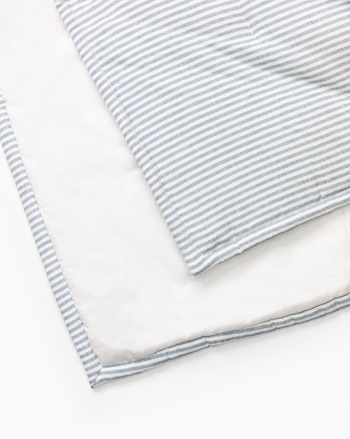 Premium Rosemary Scented Quilt - Soft & Breathable Bedding for All Seasons | Perfect for Home, Office, or Travel Use
