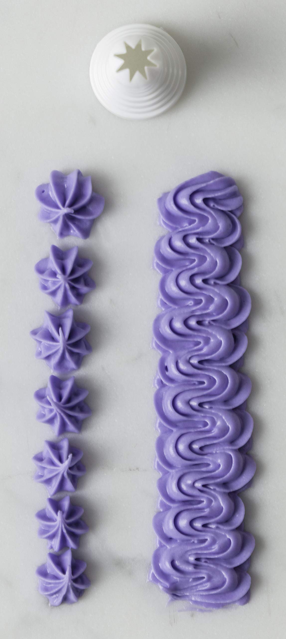 Disposable Decorating Bags with 3 Nozzles Set - 100 Pack Icing Piping Bags for Cake, Cookie & Cupcake Decorating | Perfect for Birthday Parties, Wedding Cakes & Baking Gifts