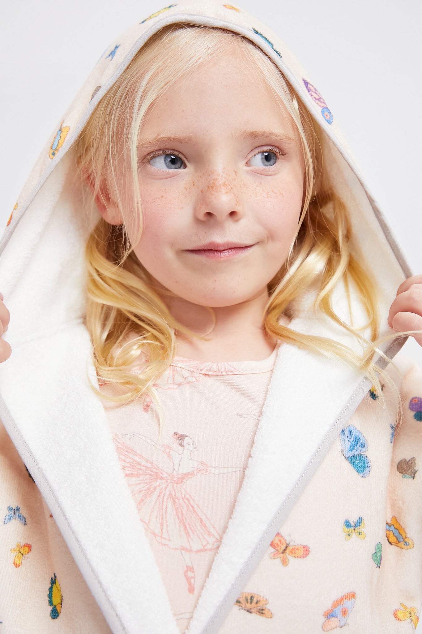 Elegant Blush Peach Madame Butterfly Kimono Robe - Soft & Lightweight Loungewear for Women - Perfect for Spa, Bridal Party, and Relaxing at Home