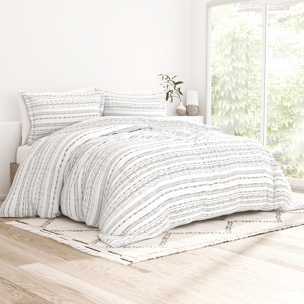 Geo Threads Pattern 3-Piece Duvet Cover Set - Soft & Breathable Bedding for Modern Bedrooms - Perfect for Master Bedroom, Guest Room & Dorm Decor