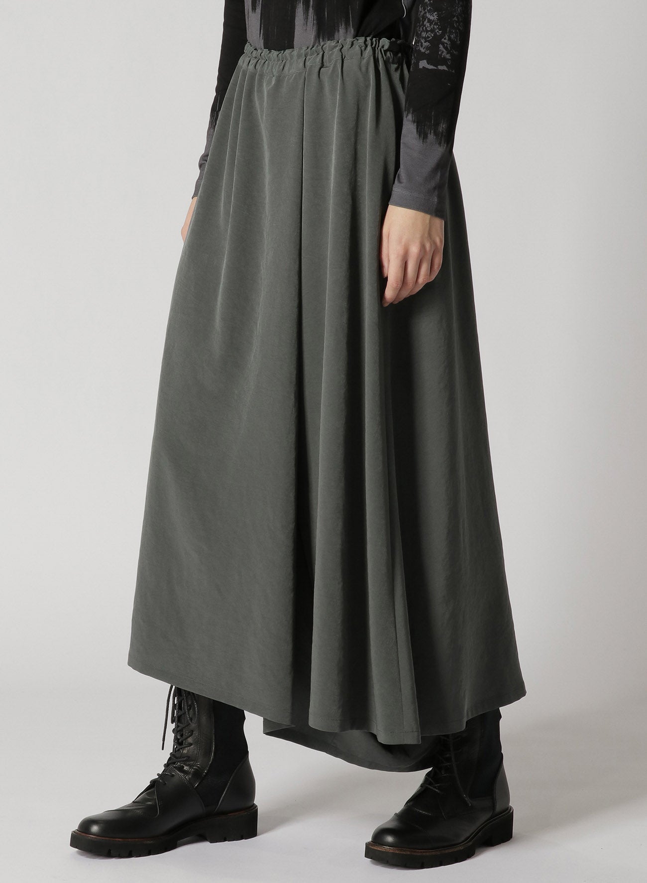 2-Way Convertible Skirt Pants for Women - Versatile Stretchable Wrap Skirt & Pants Combo - Perfect for Travel, Work, and Casual Outfits