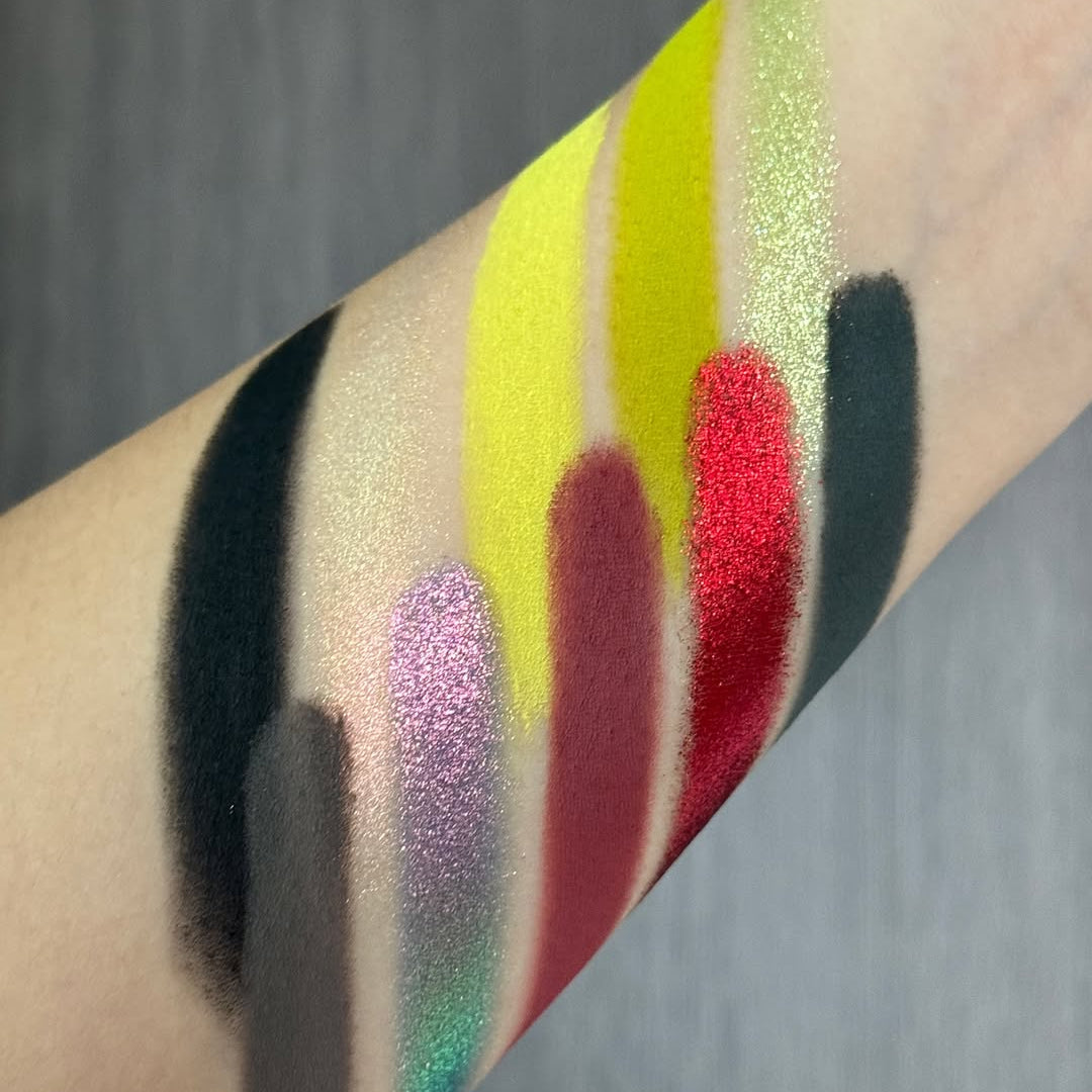 NOIRICORN × @ghoul.in.japan BLIGHTMOON Eyeshadow Palette - Vegan & Cruelty-Free Makeup Palette with 12 Highly Pigmented Shades for Smoky Eyes & Night Out Looks | Perfect for Halloween, Cosplay & Gothic Makeup