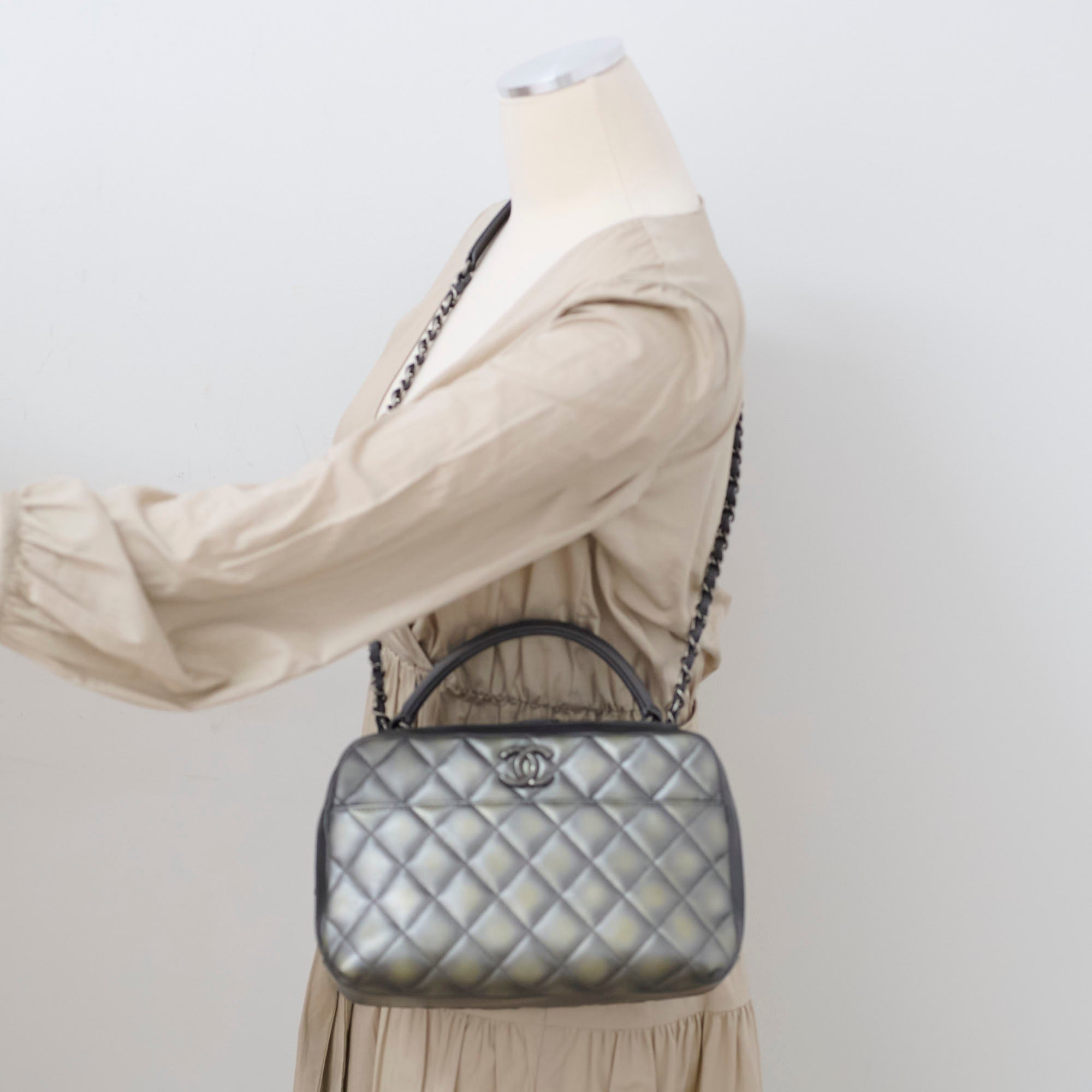 Chanel 15B Trendy CC Bowling Bag in Silver & Gold - Luxury Designer Handbag for Women | Perfect for Evening Parties, Shopping & Travel Accessories