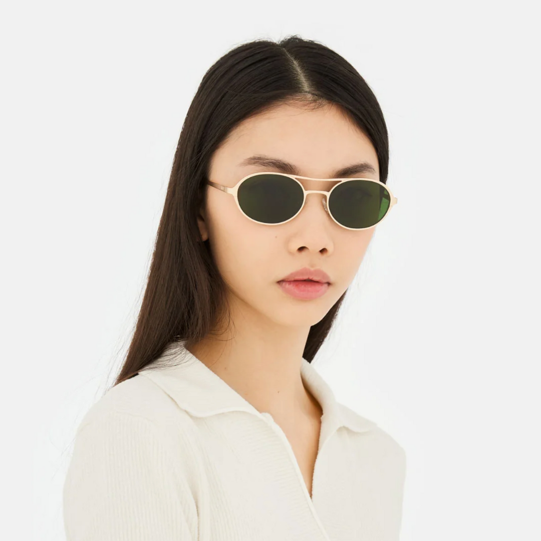 Stylish Aviator Sunglasses for Men & Women - UV Protection Polarized Lenses - Perfect for Outdoor Activities, Driving, Beach & Travel