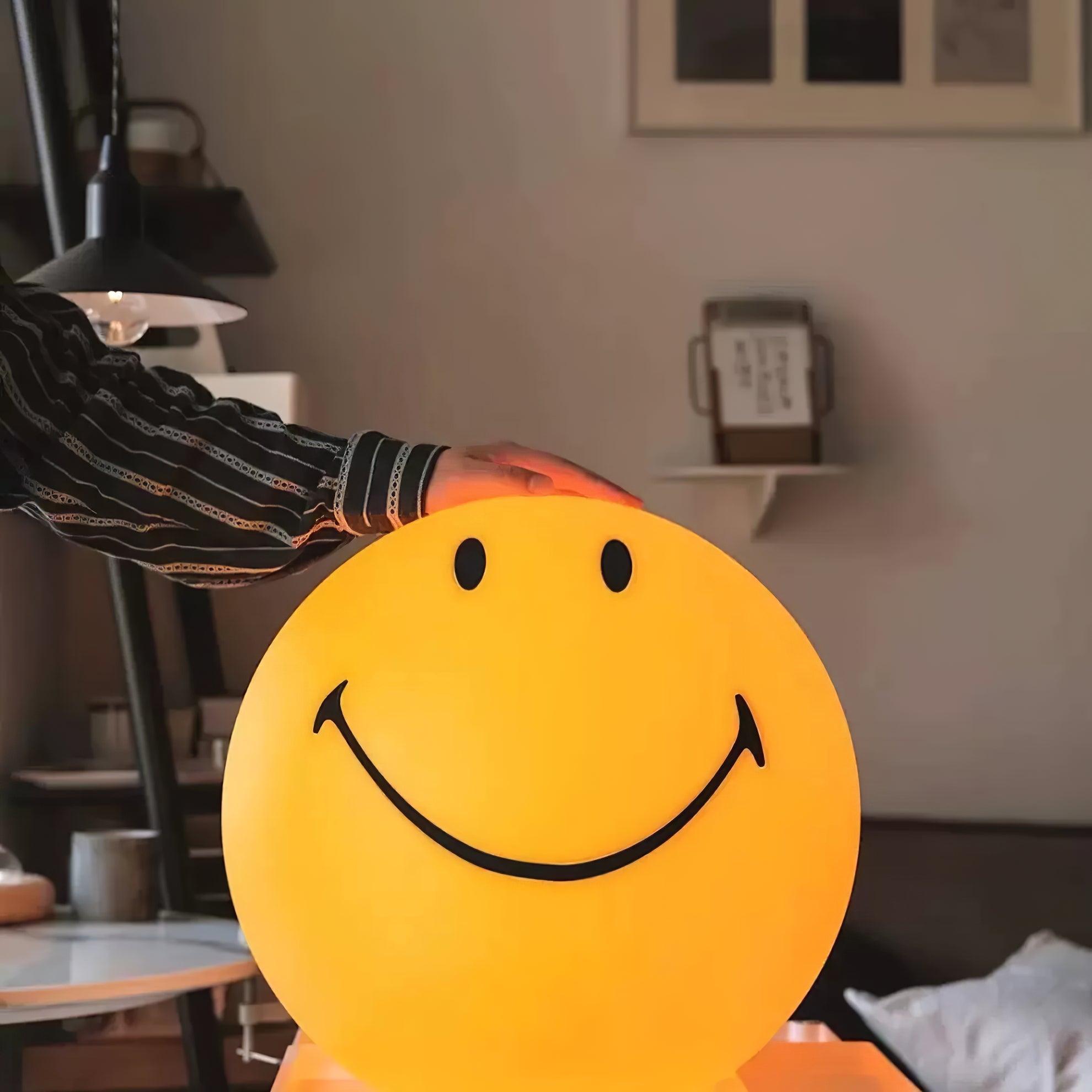 Smiling Table Lamp - Modern LED Night Light for Bedroom, Nursery & Office - Perfect for Reading, Decor & Relaxation