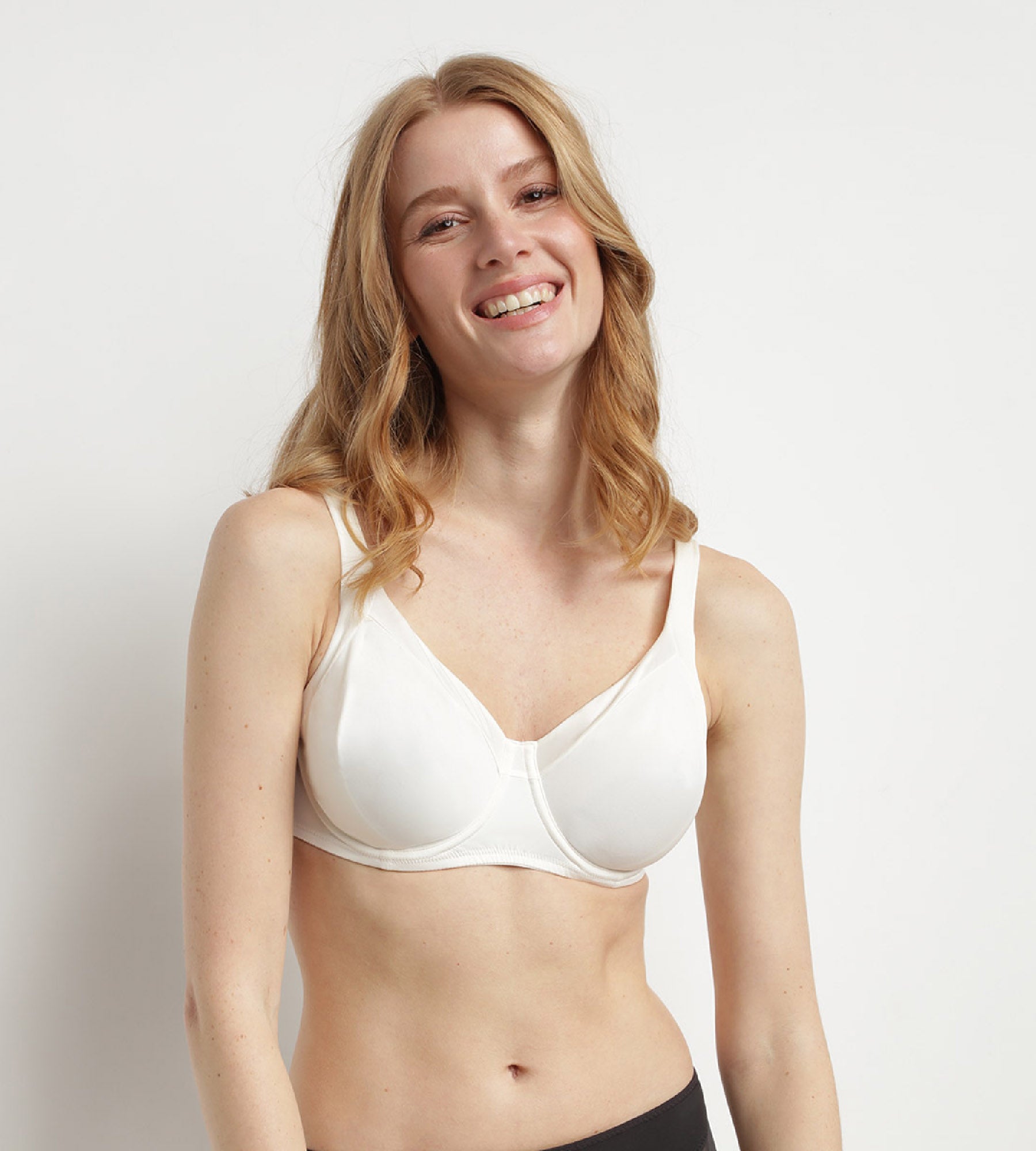 Push Up Underwire Bra with Pearl Accents - Seamless & Invisible Lift for Everyday Comfort | Perfect for Work, Date Night & Special Occasions