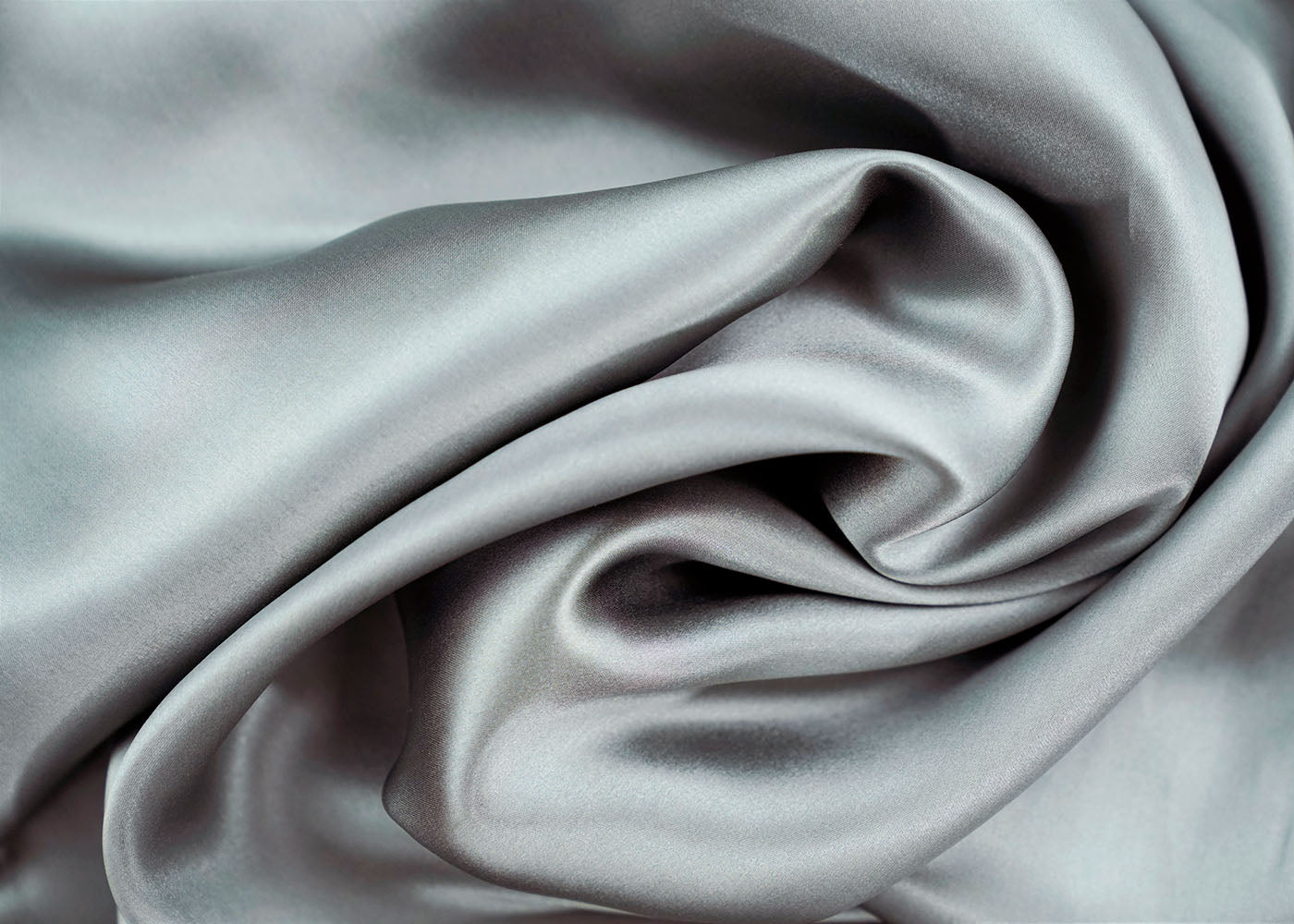 100% Pure Mulberry Silk Pillowcase with Zipper Closure - 16 Momme Grade for Hair & Skin Care - Perfect for Anti-Aging, Reducing Wrinkles & Bedroom Luxury (Queen Size, White) - Ideal for Beauty Sleep & Home Spa Experience