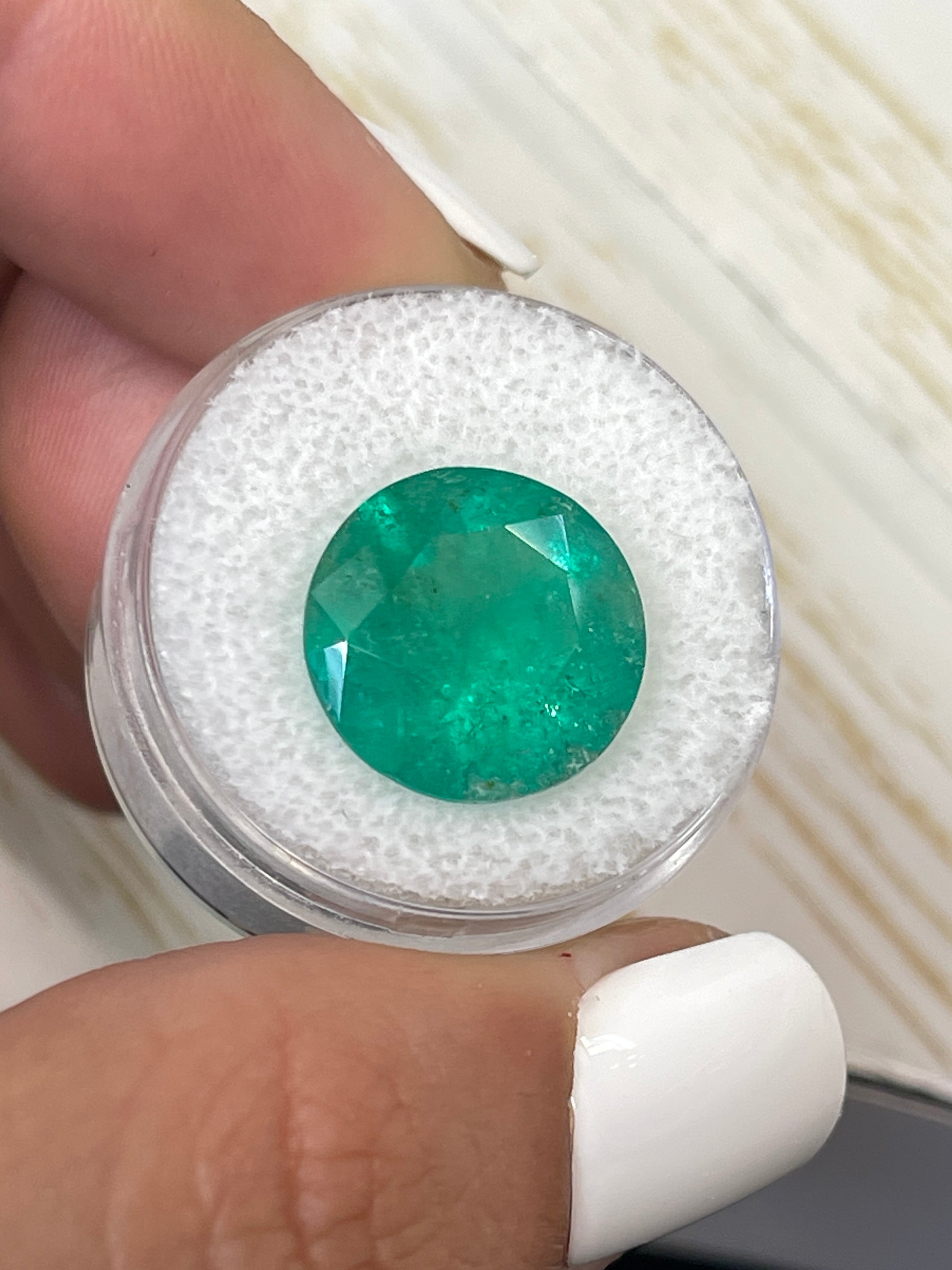 8.80 Carat 14.5x14.5mm Deep Green Natural Round Loose Colombian Emerald - Perfect for Jewelry Making, Engagement Rings & Luxury Gifts