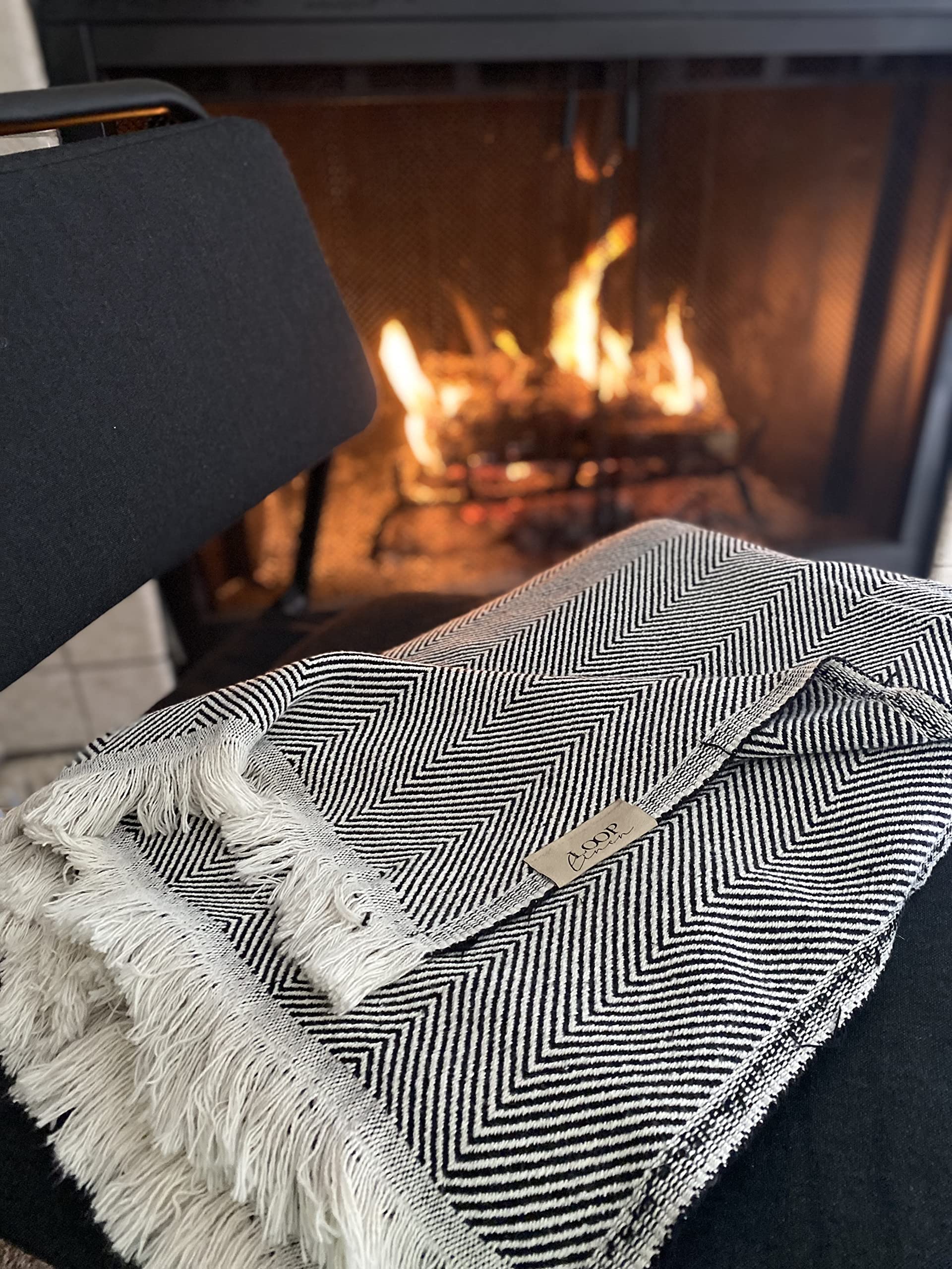 Soft Cotton Throw Blanket - Handwoven Home Decor Gift for Housewarming, Bedroom & Living Room - 55