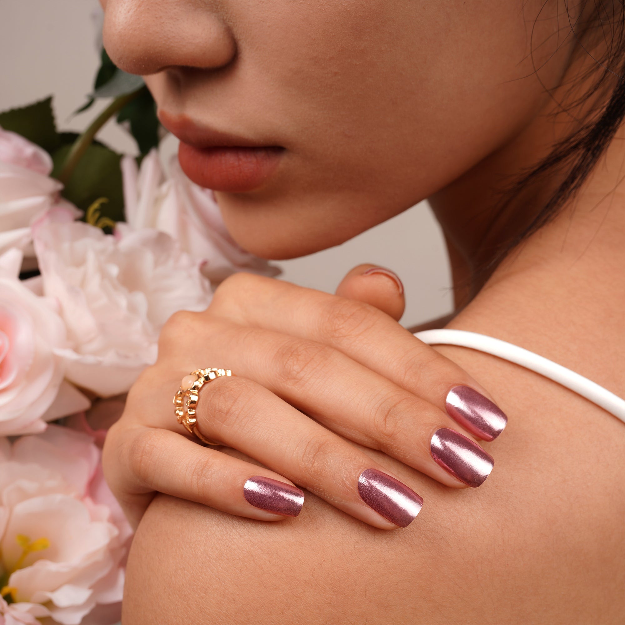 Sophisticated Mauve Metallic Semi-Cured Gel Nail Strips with Champagne Shine | Long-Lasting DIY Nail Art for Parties, Weddings & Special Occasions