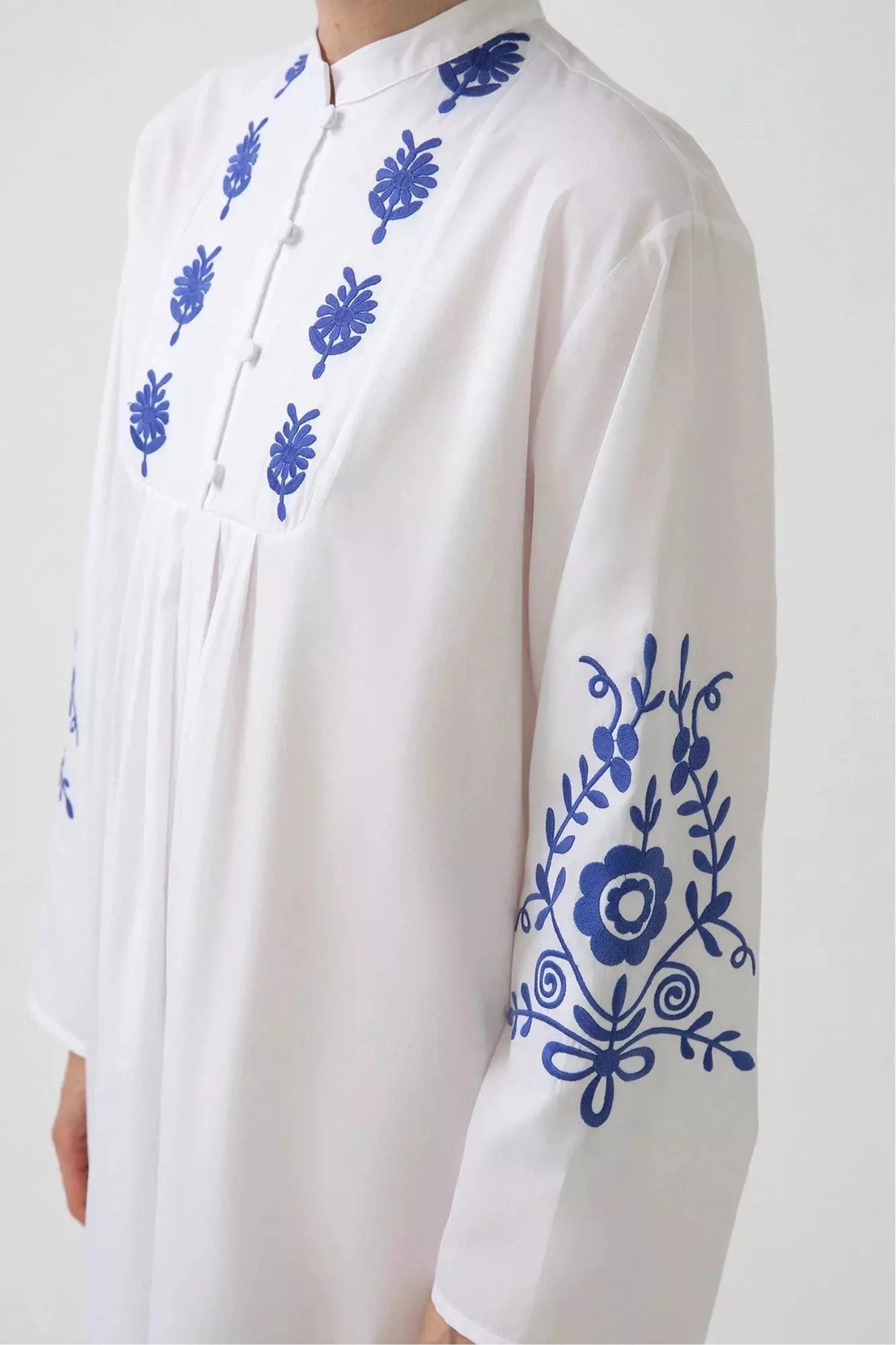 Zara Women's White Embroidered Long Sleeve Dress - Elegant Floral Lace Party Dress for Wedding, Cocktail & Special Occasions