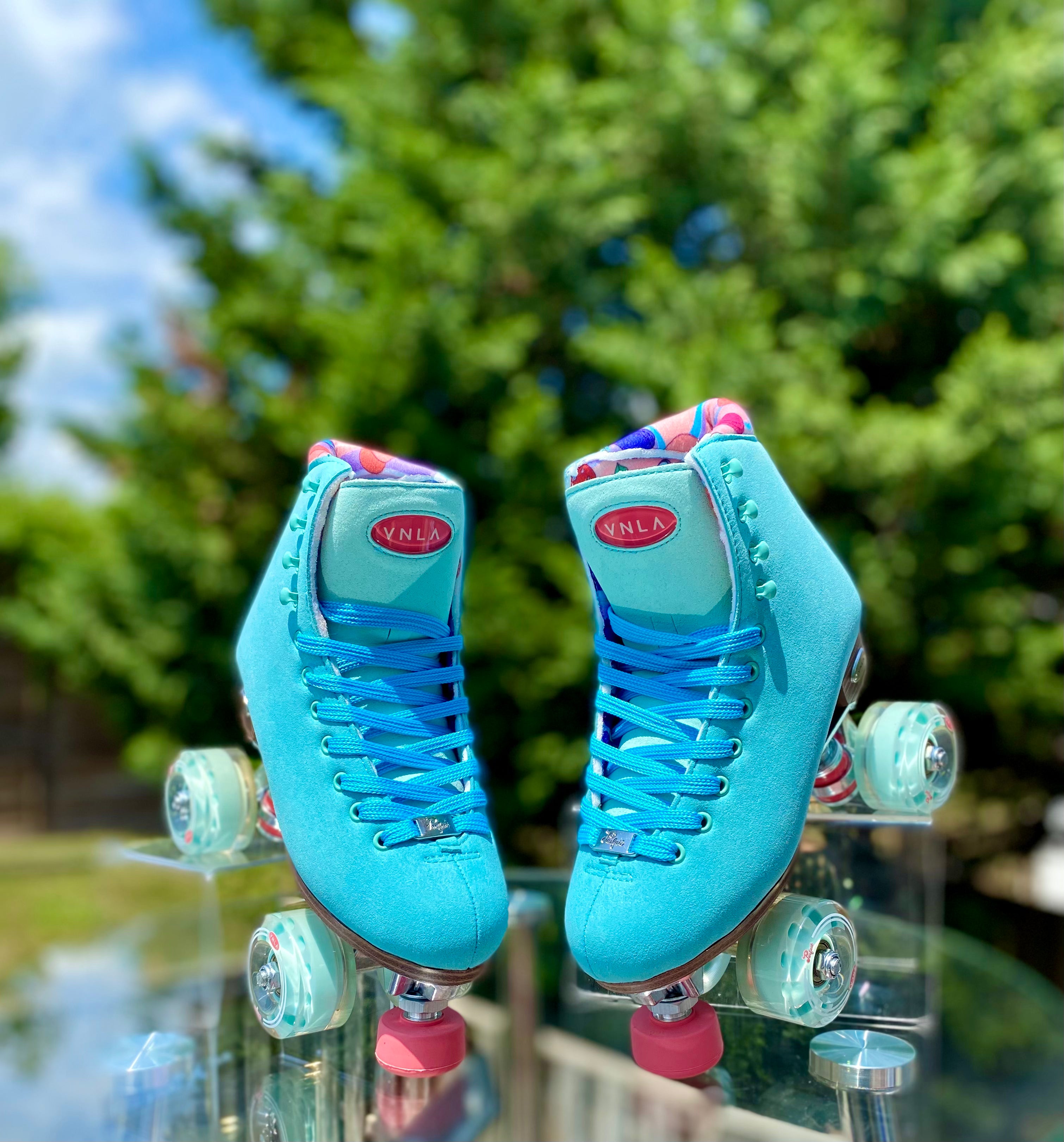 Vnla Parfait Outdoor Roller Skates for Women & Men - Comfortable Quad Skates with Light-Up Wheels for Street, Park & Trail Skating