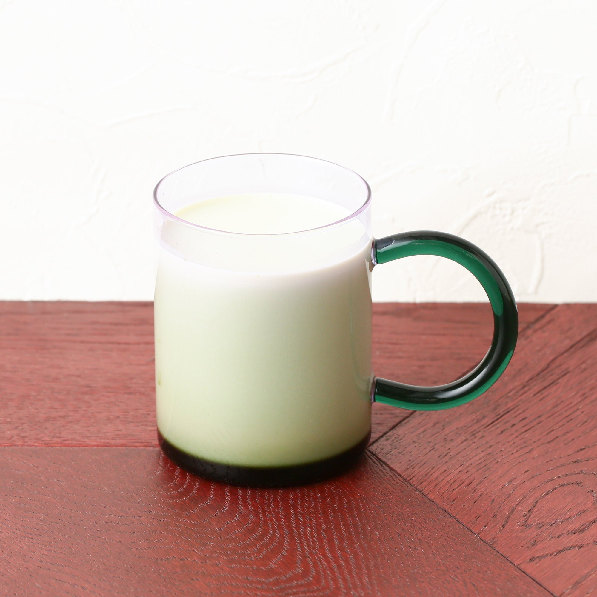 Bicolor Glass Mug - Purple Double-Walled Insulated Coffee Cup for Hot & Cold Drinks - Perfect for Home, Office, or Gift Giving