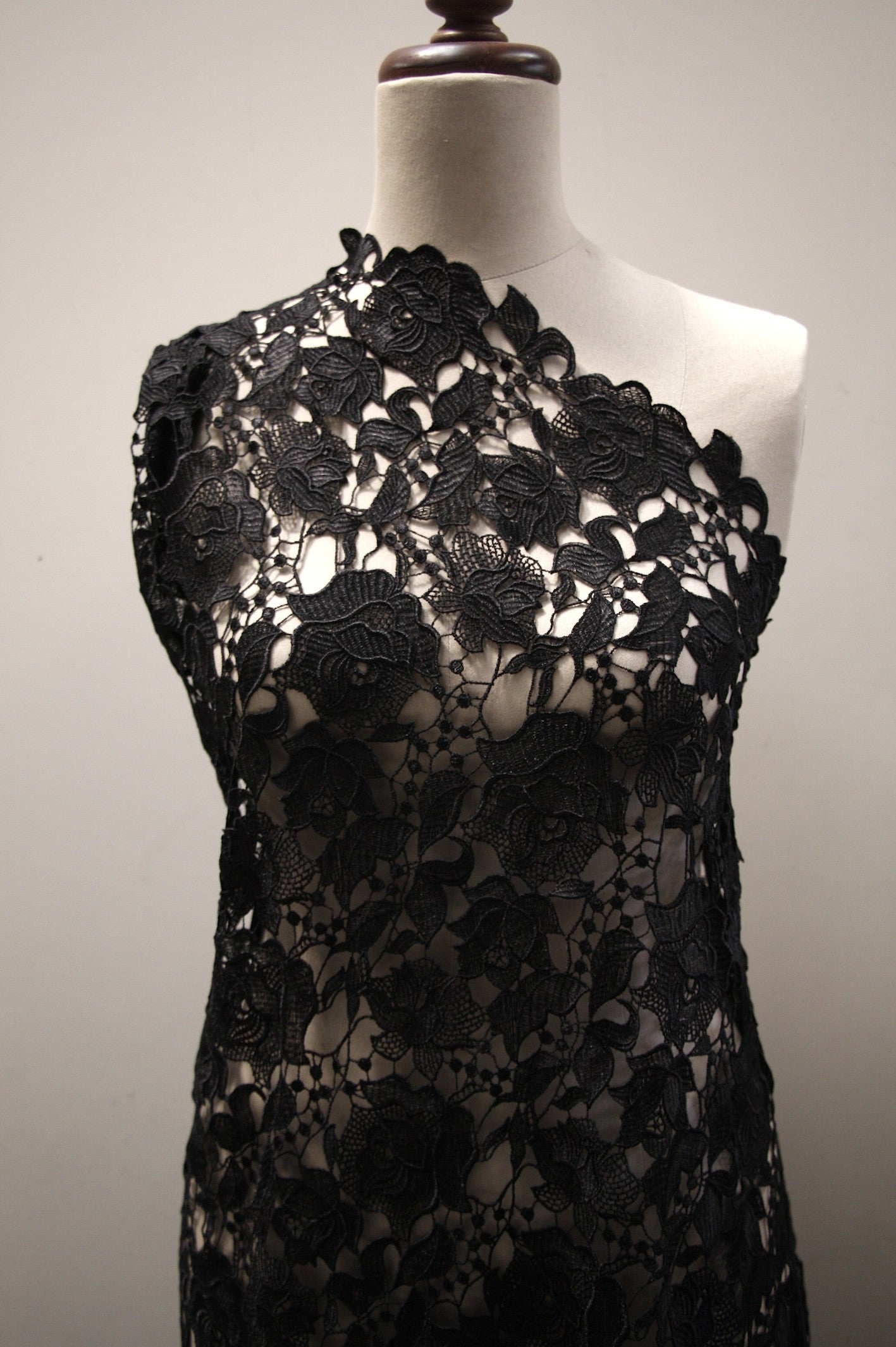 Black Aurielle Lace - Elegant Lace Fabric for Wedding Dresses, Bridal Gowns & Home Decor - Perfect for DIY Crafts, Costumes & Fashion Design