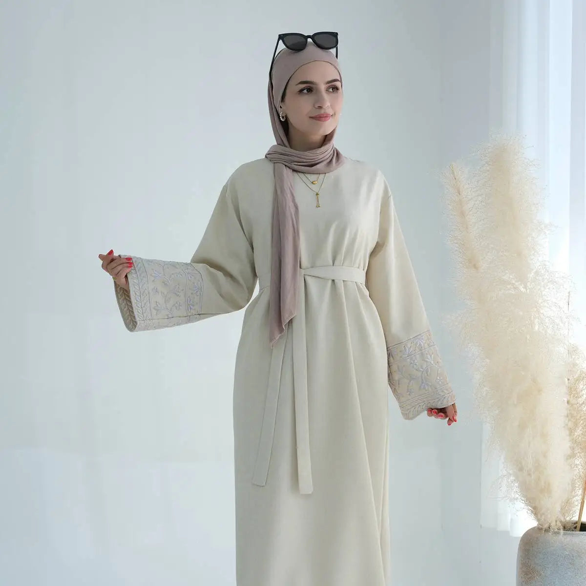Elegant Muslim Women's Embroidery Sleeve Abaya Dress - Modest Islamic Prayer Dress for Mosque, Eid & Special Occasions