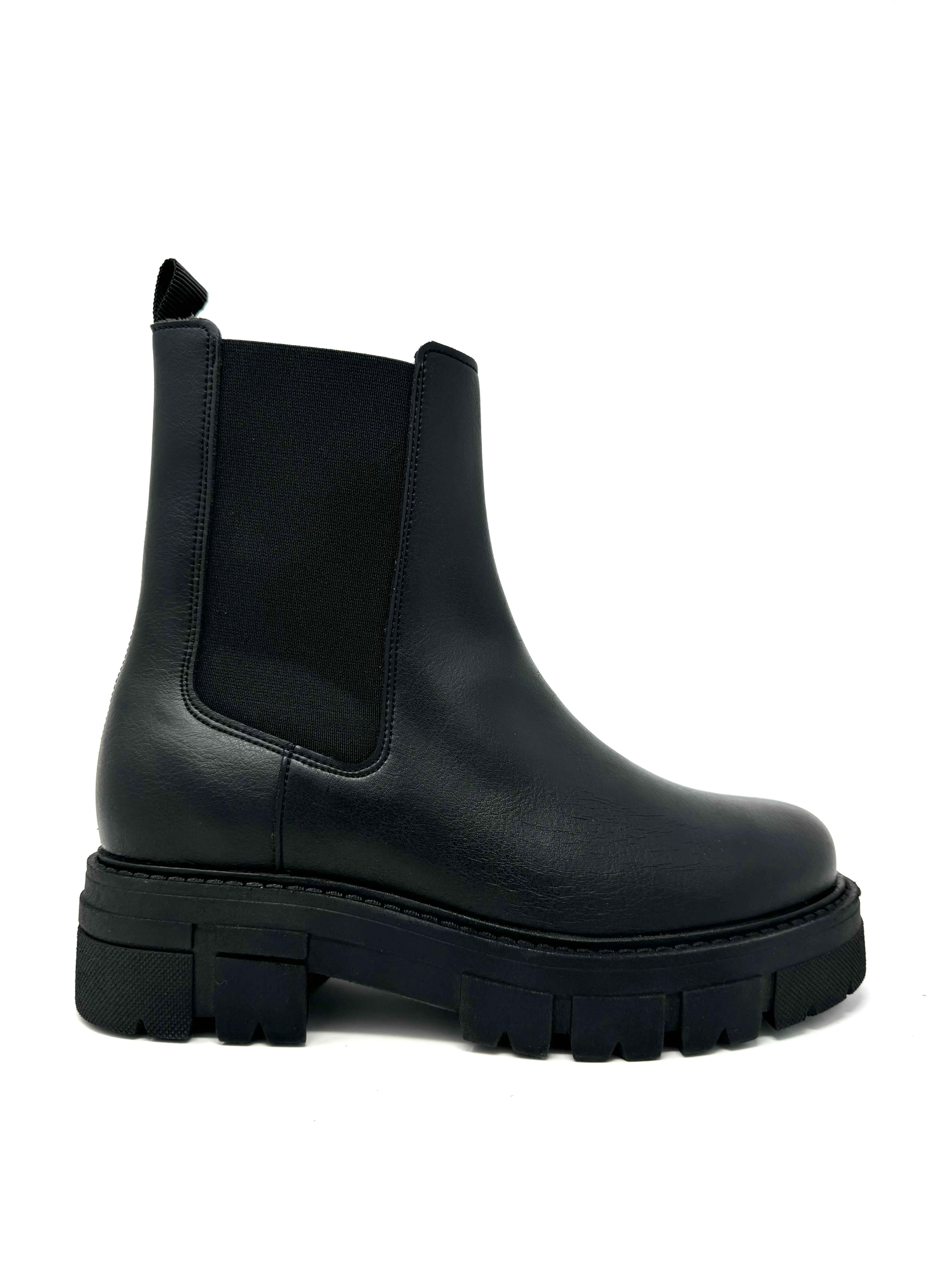 Novacas Black Poppy Boots - Stylish & Comfortable Ankle Boots for Women | Perfect for Casual Outfits, Office Wear & Date Nights