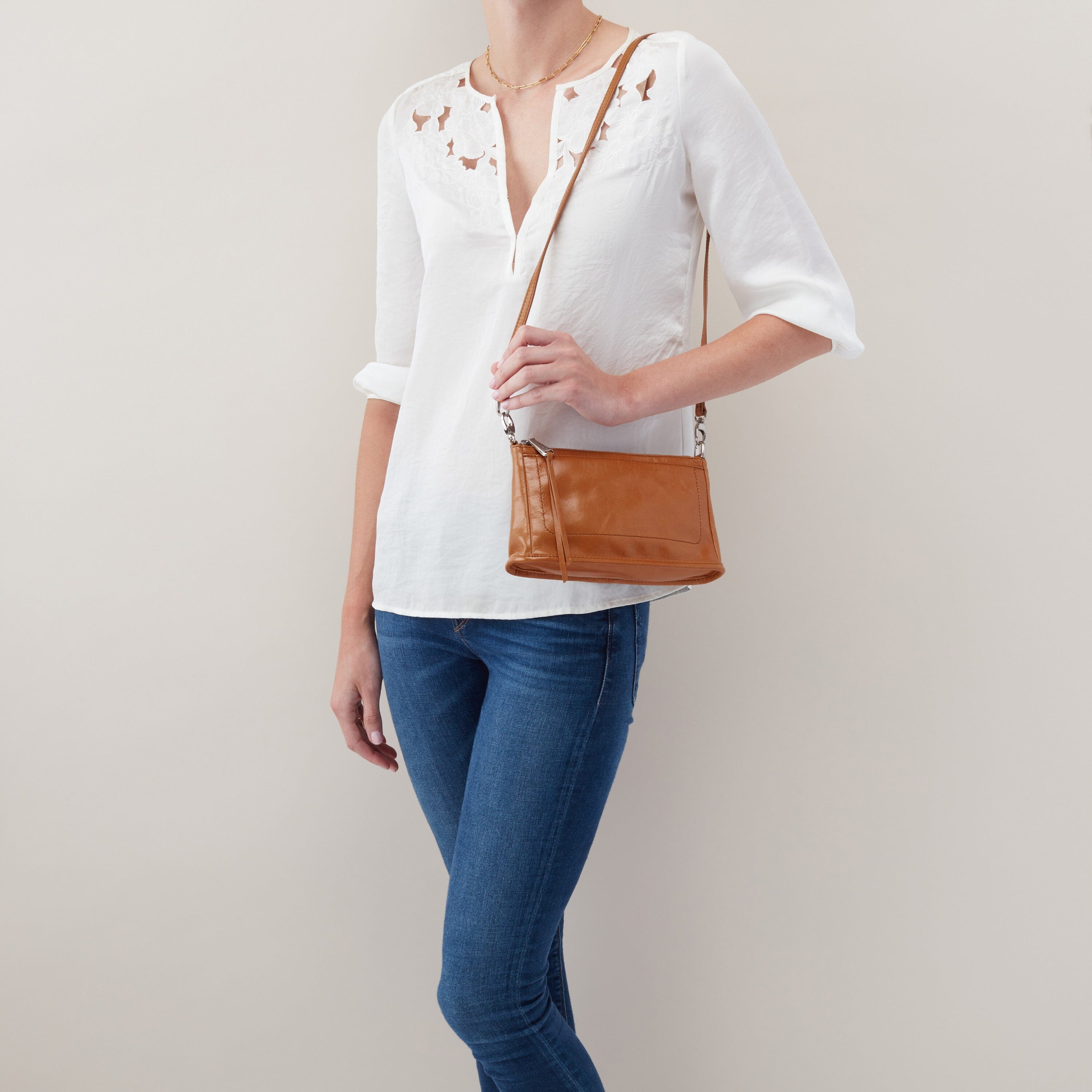 HOBO CADENCE CROSSBODY BAG - Stylish Leather Shoulder Purse for Women, Fashionable Handbag with Adjustable Strap, Perfect for Work, Travel & Everyday Use