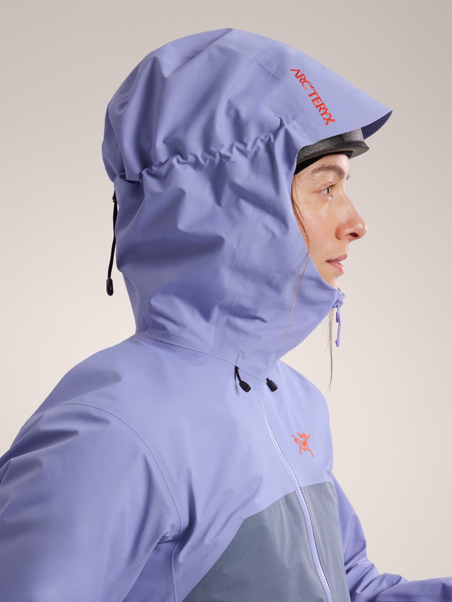 Women's Beta SL Jacket - Lightweight Waterproof Hiking Shell for Outdoor Adventures | Perfect for Trail Running, Camping & Travel