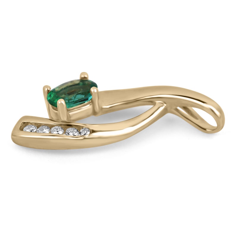 0.85tcw 14K Yellow Gold Oval Cut Natural Emerald & Diamond Accent Pendant Necklace for Women - Elegant Gift for Birthday, Anniversary & Special Occasions