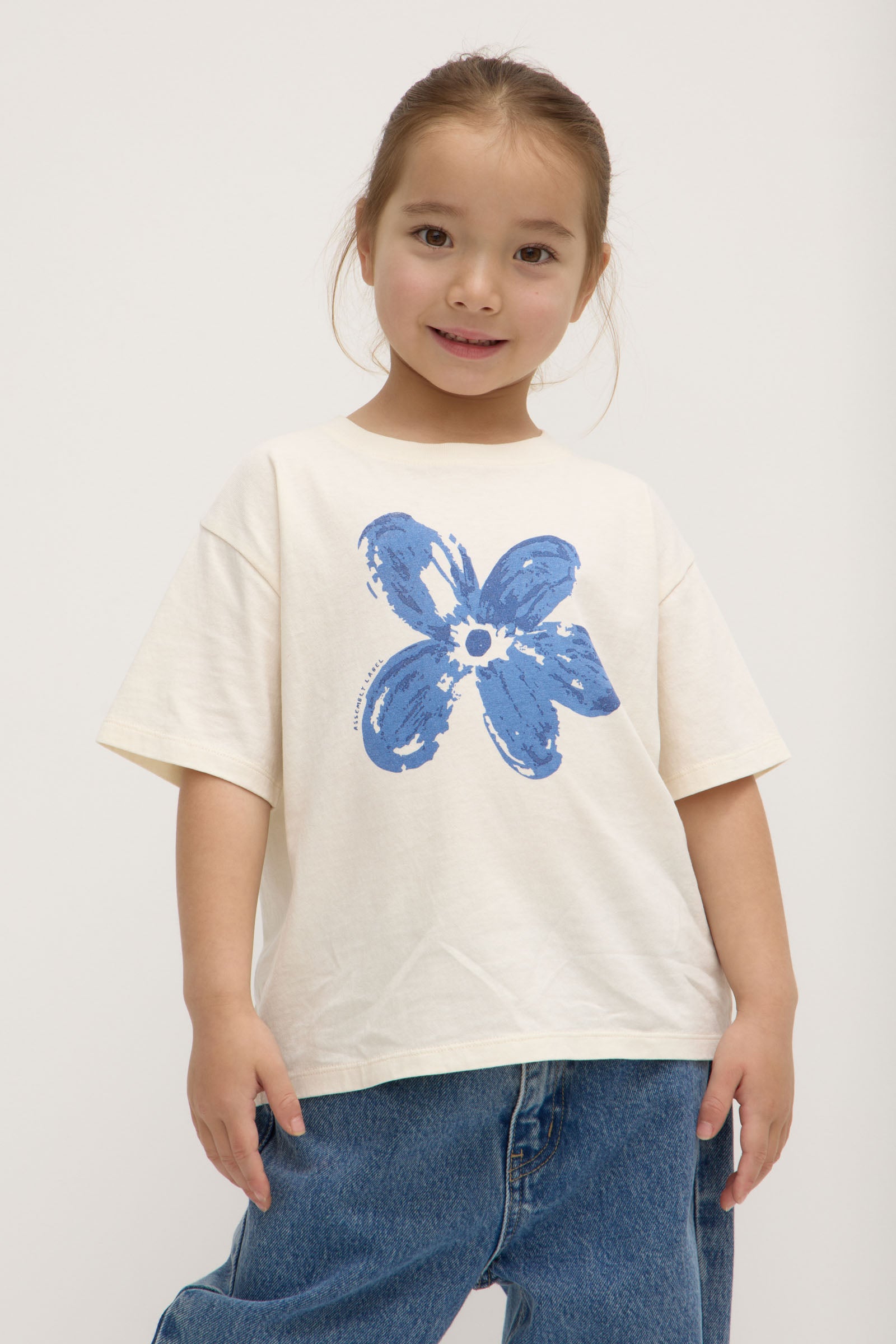 Kids Bloom Tee Pebble - Soft & Stylish Floral Print T-Shirt for Boys & Girls | Perfect for School, Playdates & Outdoor Activities