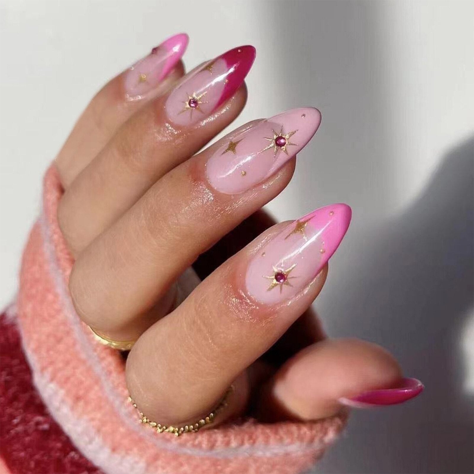 24pcs Y2K Style Glitter Star False Press-On Nails - Full Cover Artificial Nail Tips with Fashion Design for Women | Perfect for Parties, Date Nights & Special Occasions