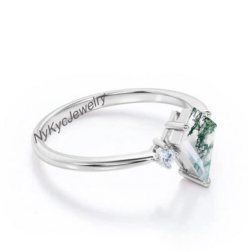 Kite Shaped Moss Agate Women's Ring - 925 Sterling Silver Engagement & Wedding Ring - Vintage Gold Moss Agate Jewelry - Unique Green Gemstone Ring for Her - Perfect for Proposals, Anniversaries & Special Occasions