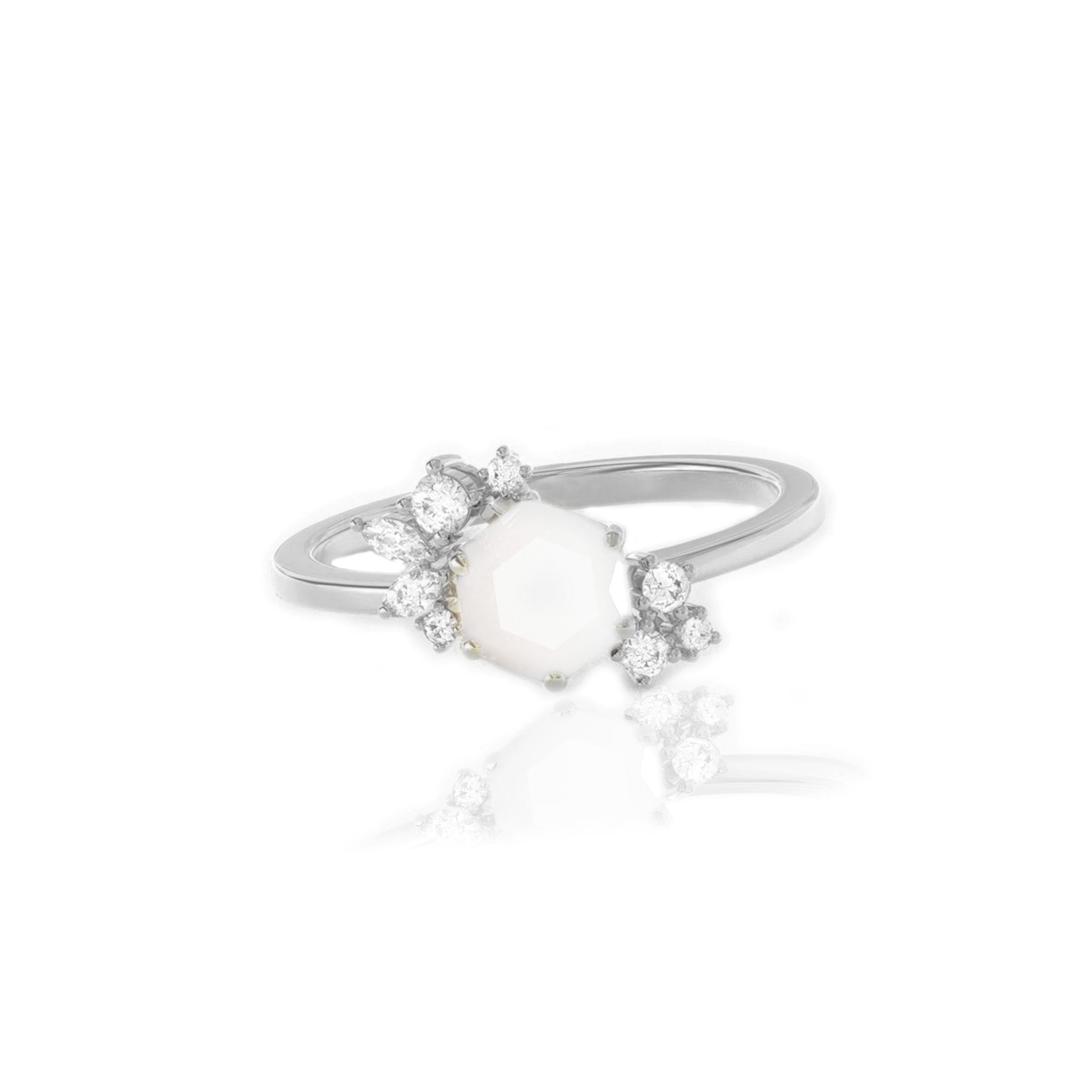 Elegant Breastmilk Keepsake Ring for Moms - Memorial Jewelry to Preserve Precious Memories | Perfect Gift for New Mothers & Breastfeeding Moms