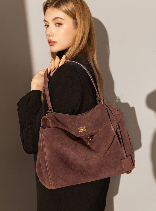 Premium Genuine Leather Shoulder Bag for Women - Fashionable Crossbody Purse with Adjustable Strap - Perfect for Work, Travel & Everyday Use