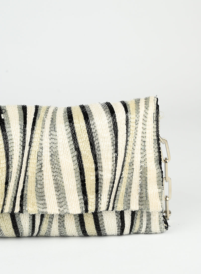 Gucci White and Black Beaded Handbag for Women - Elegant Designer Purse for Parties, Weddings & Evening Events