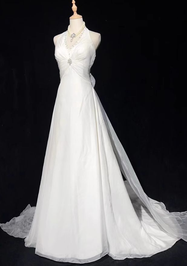 Elegant Mermaid Halter Beaded White Wedding Dress Vintage Evening Gown J6381 - Perfect for Beach Weddings, Prom Nights & Formal Events