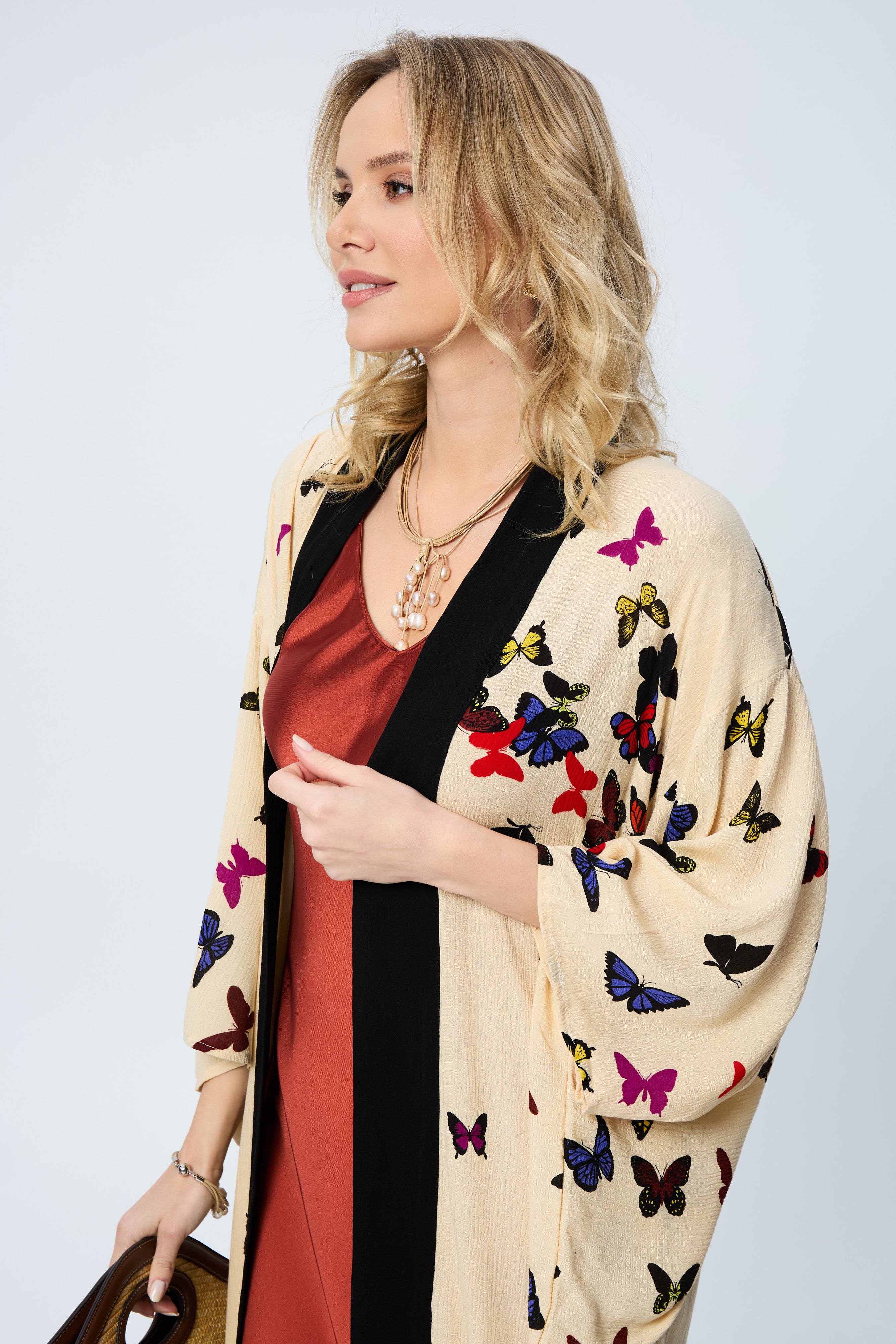Butterfly Kisses Kimono Robe - Women's Floral Lightweight Bathrobe for Spa, Lounge & Beach Cover-Up - Soft Comfortable Sleepwear & Loungewear
