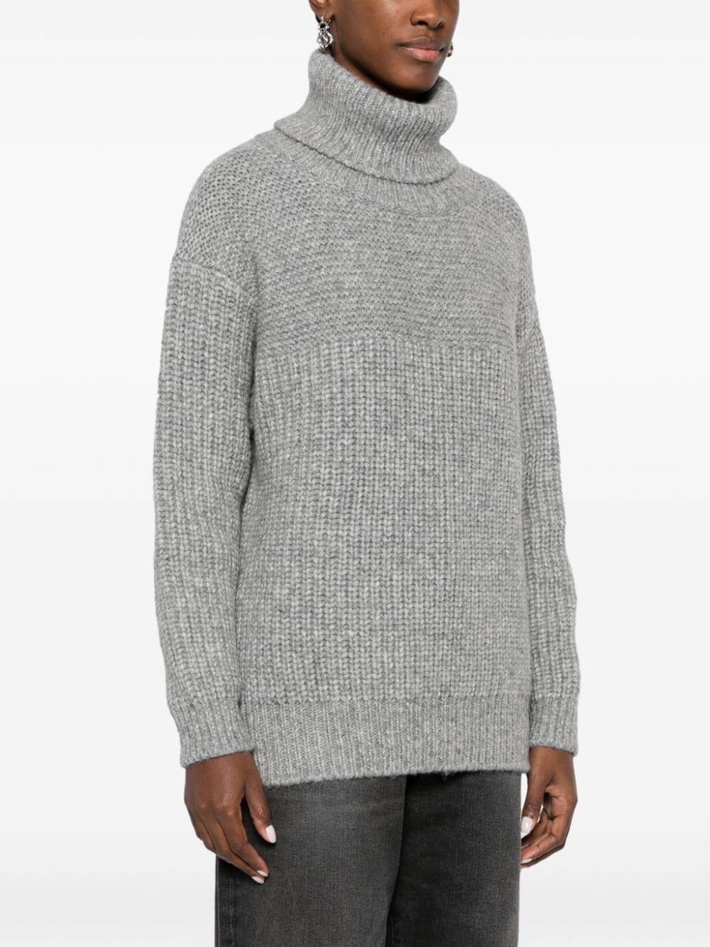 Women's Grey Closed Knit Sweaters - Cozy Winter Pullovers for Casual Outfits & Layering
