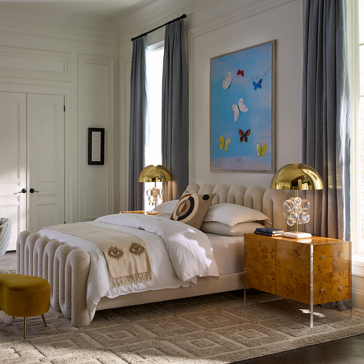 Serpentine Bed - Modern Wavy Design Queen/King Size Bed Frame for Bedroom - Perfect for Contemporary Home Decor & Relaxation
