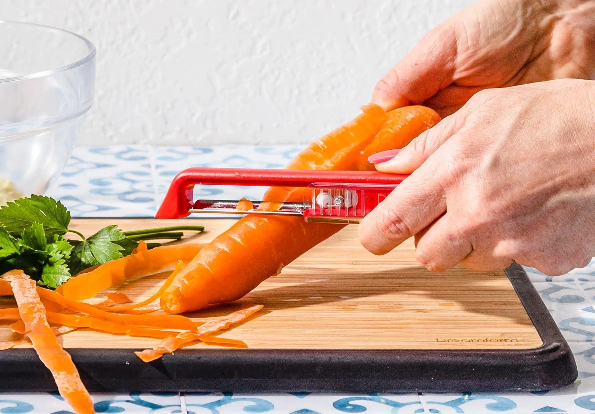 Dreamfarm Sharple Red - Premium Kitchen Scissors for Cutting Herbs, Meat & More - Perfect for Home Cooking, Gardening & Crafting