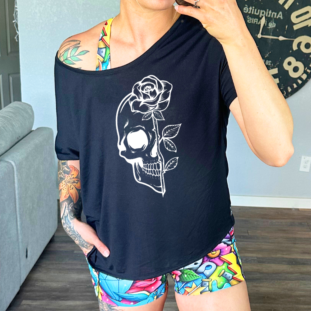 Skull Rose Slouchy T-Shirt | Gothic Graphic Tee for Women | Casual Streetwear & Festival Outfit
