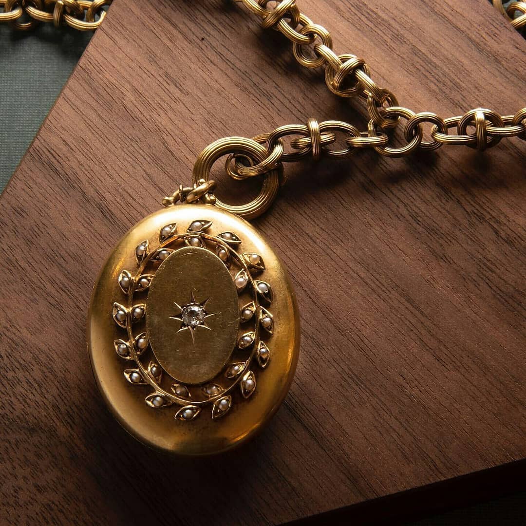 Elegant Diamond & Seed Pearl Gold Locket Necklace - Perfect for Weddings, Anniversaries & Special Occasions