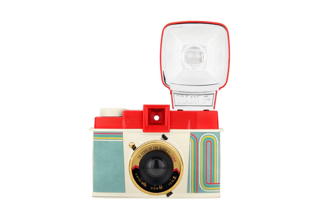 Diana F+ Medium Format Camera with Flash - Retro Film Camera for Creative Photography, Perfect for Travel, Street & Portrait Shots - Celebrating 10 Years of Diana Legacy