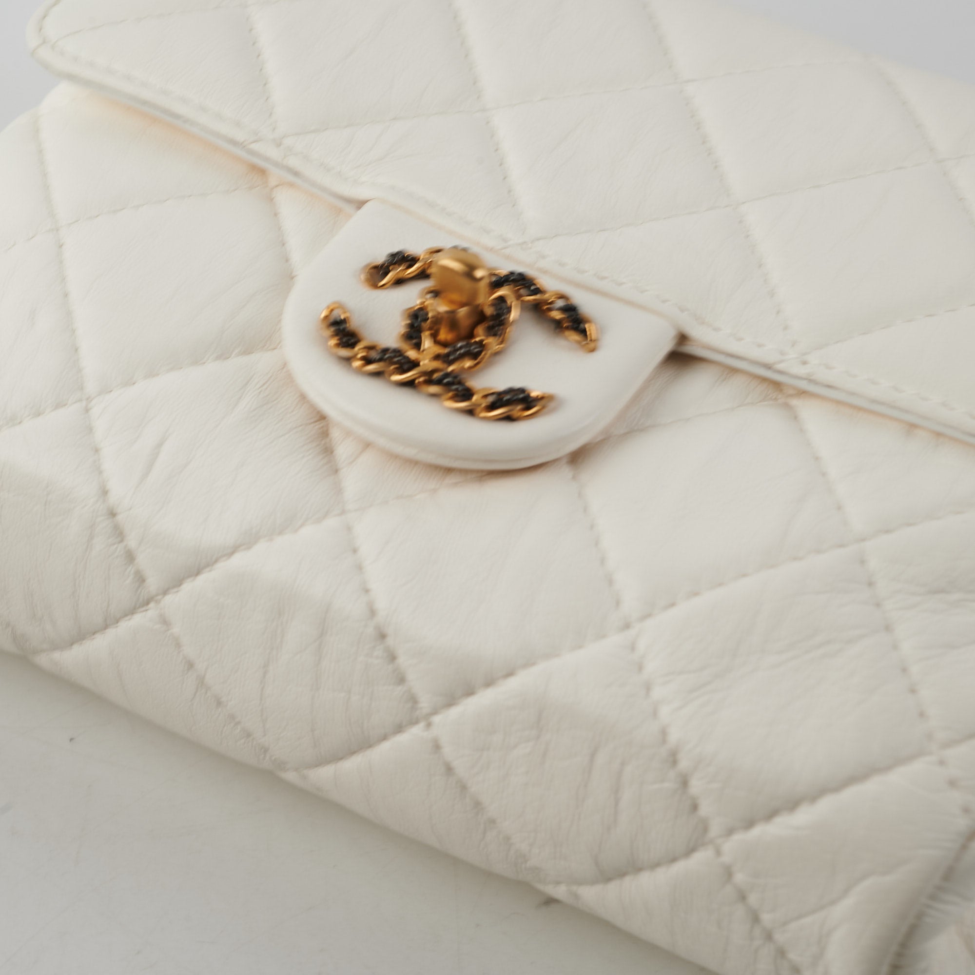 Chanel Classic Flap Bag Lambskin Leather White - Luxury Designer Handbag for Women, Perfect for Parties & Special Occasions