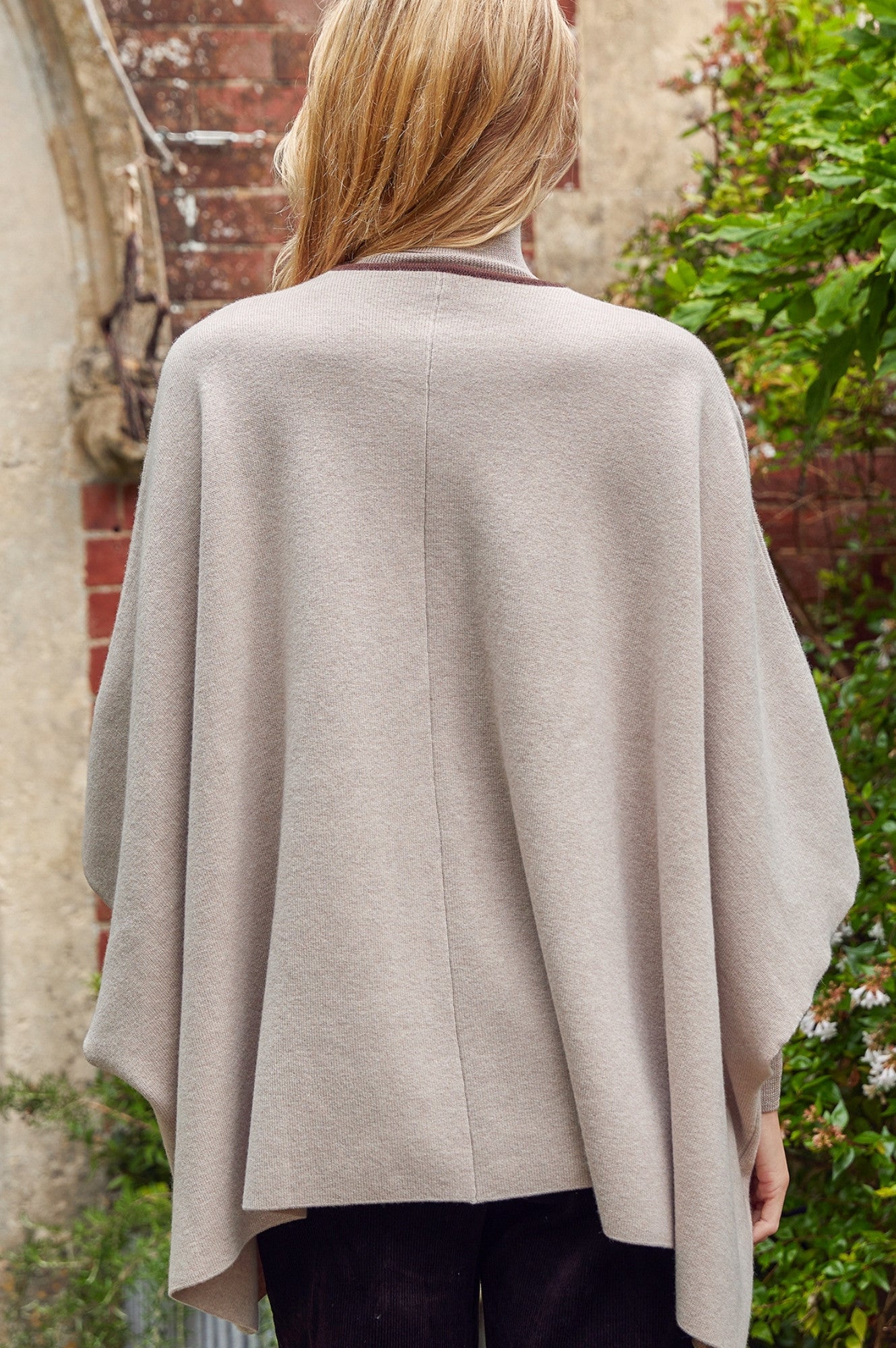 Cozy Knitted Cape in Oat - Soft & Warm Winter Shawl Wrap for Women | Perfect for Outdoor Activities, Travel & Casual Wear