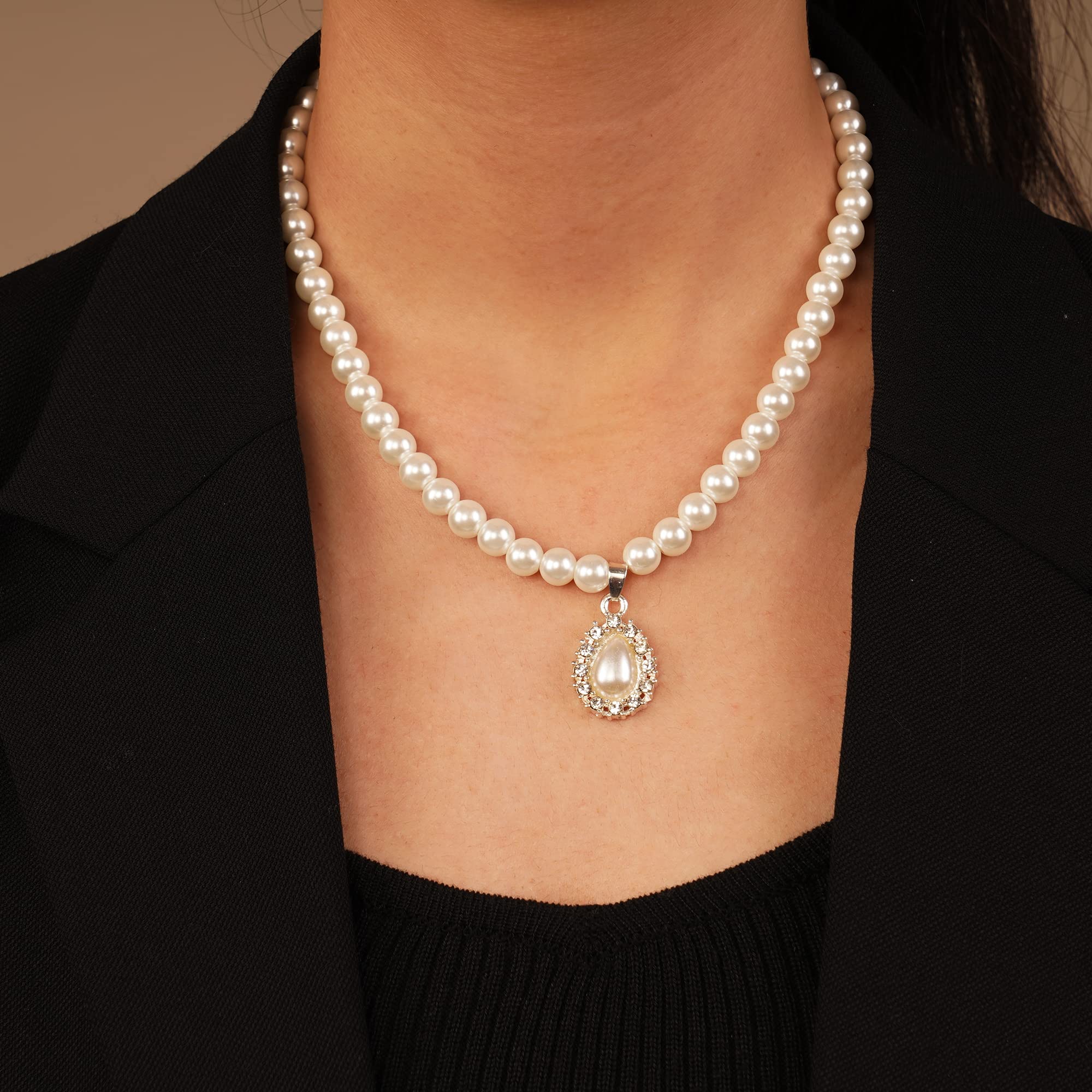 Vintage Pearl Choker Necklace Set - Elegant Gift for Her - Perfect for Weddings & Parties